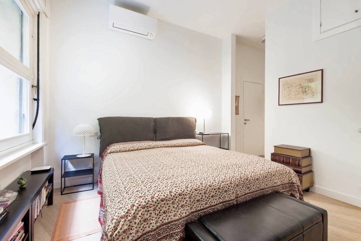 Roma, Roma, 00100, IT, 2 Bedrooms Bedrooms, ,2 BathroomsBathrooms,Residential,For Sale,1805392