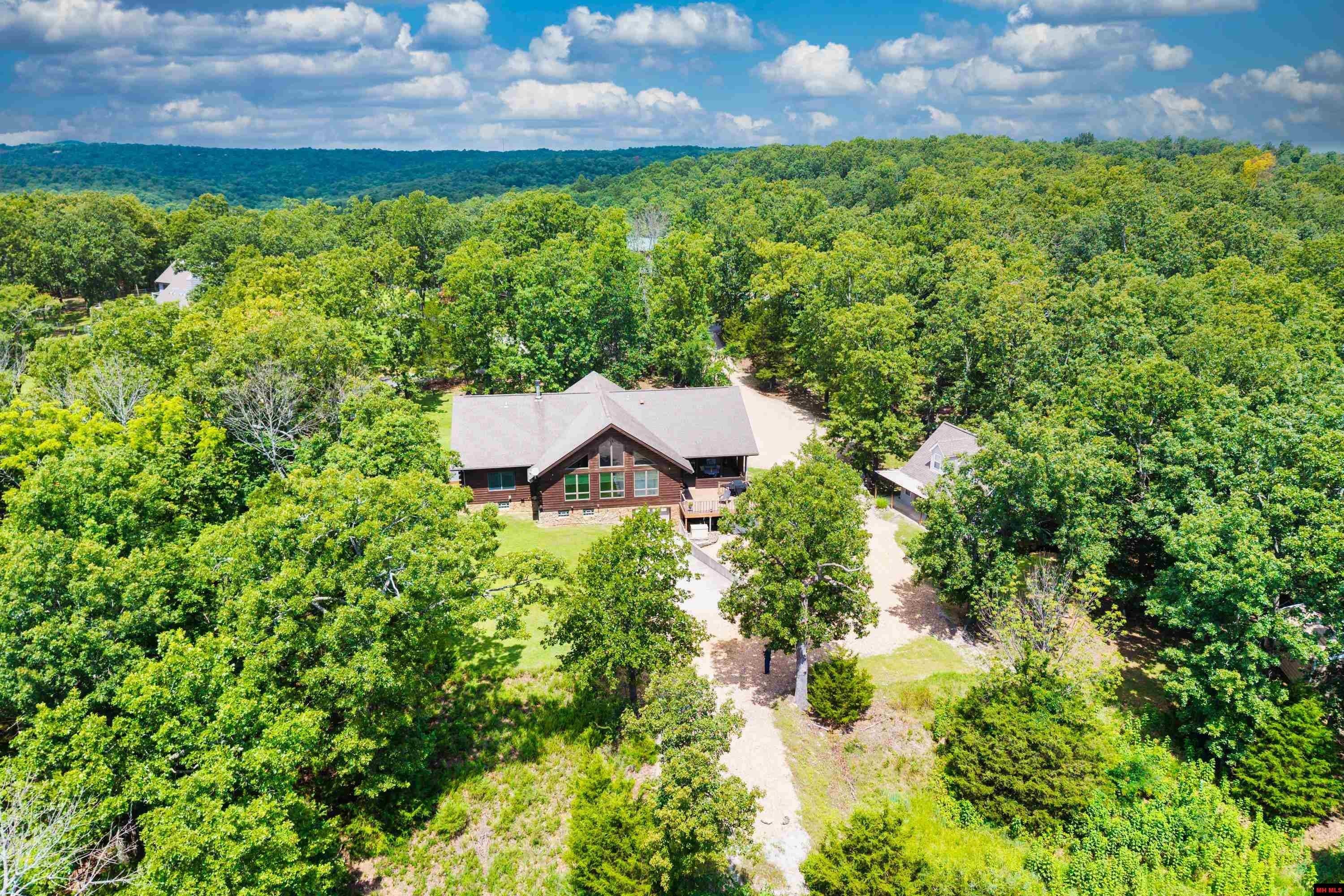 Mountain Home, Arkansas, 72653, United States, 3 Bedrooms Bedrooms, ,3 BathroomsBathrooms,Residential,For Sale,1895222