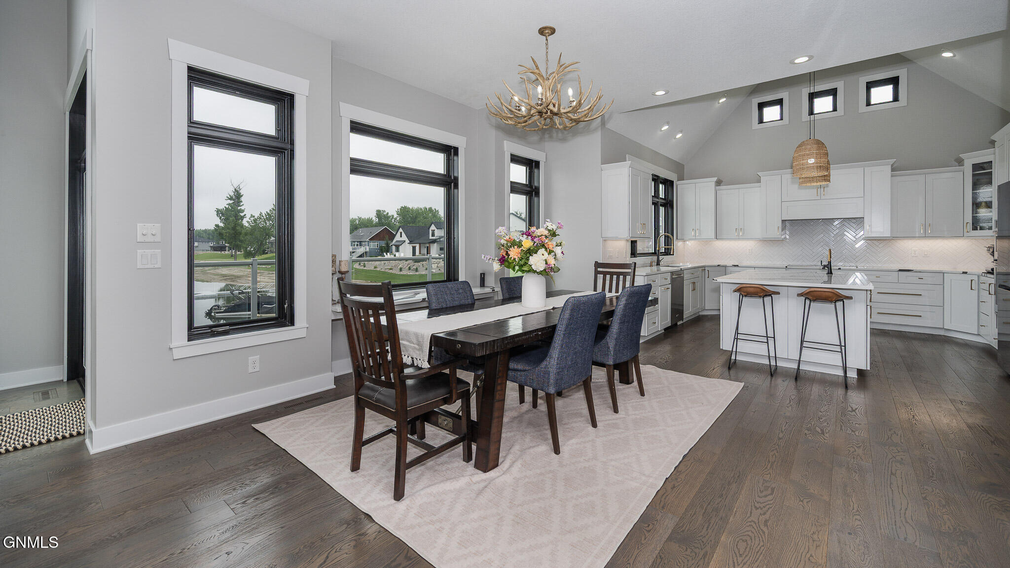 Bismarck, North Dakota, 58504, United States, 6 Bedrooms Bedrooms, ,4 BathroomsBathrooms,Residential,For Sale,1982102