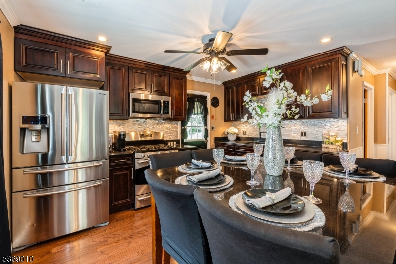Rahway City, New Jersey, 07065, United States, 3 Bedrooms Bedrooms, ,2 BathroomsBathrooms,Residential,For Sale,1883212