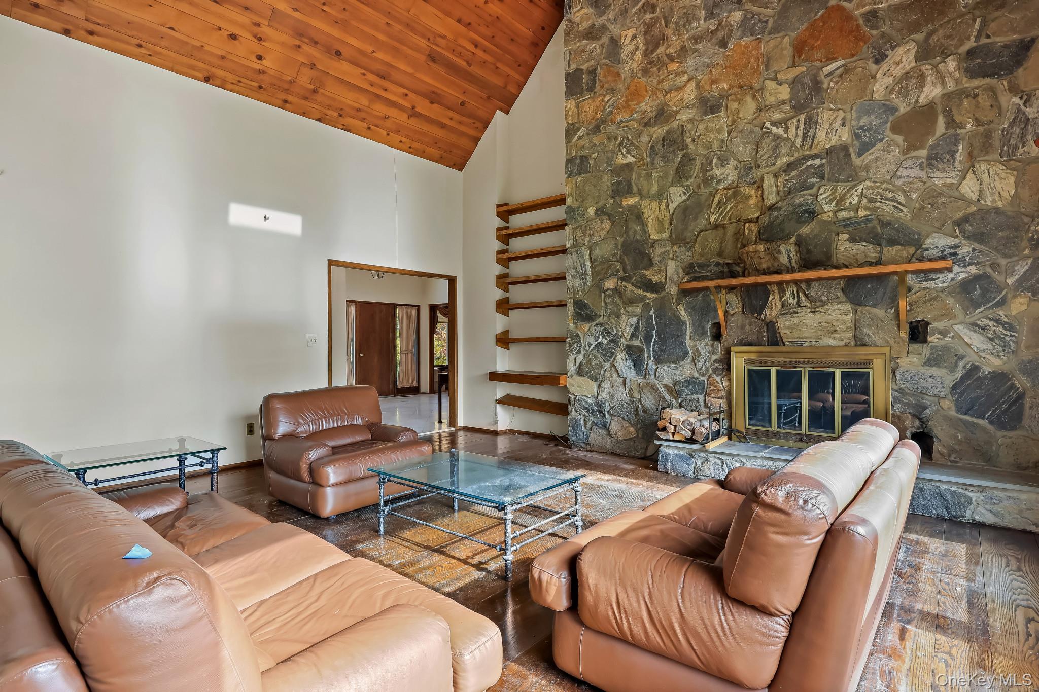 Harrison, New York, 10528, United States, 4 Bedrooms Bedrooms, ,5 BathroomsBathrooms,Residential,For Sale,1989402