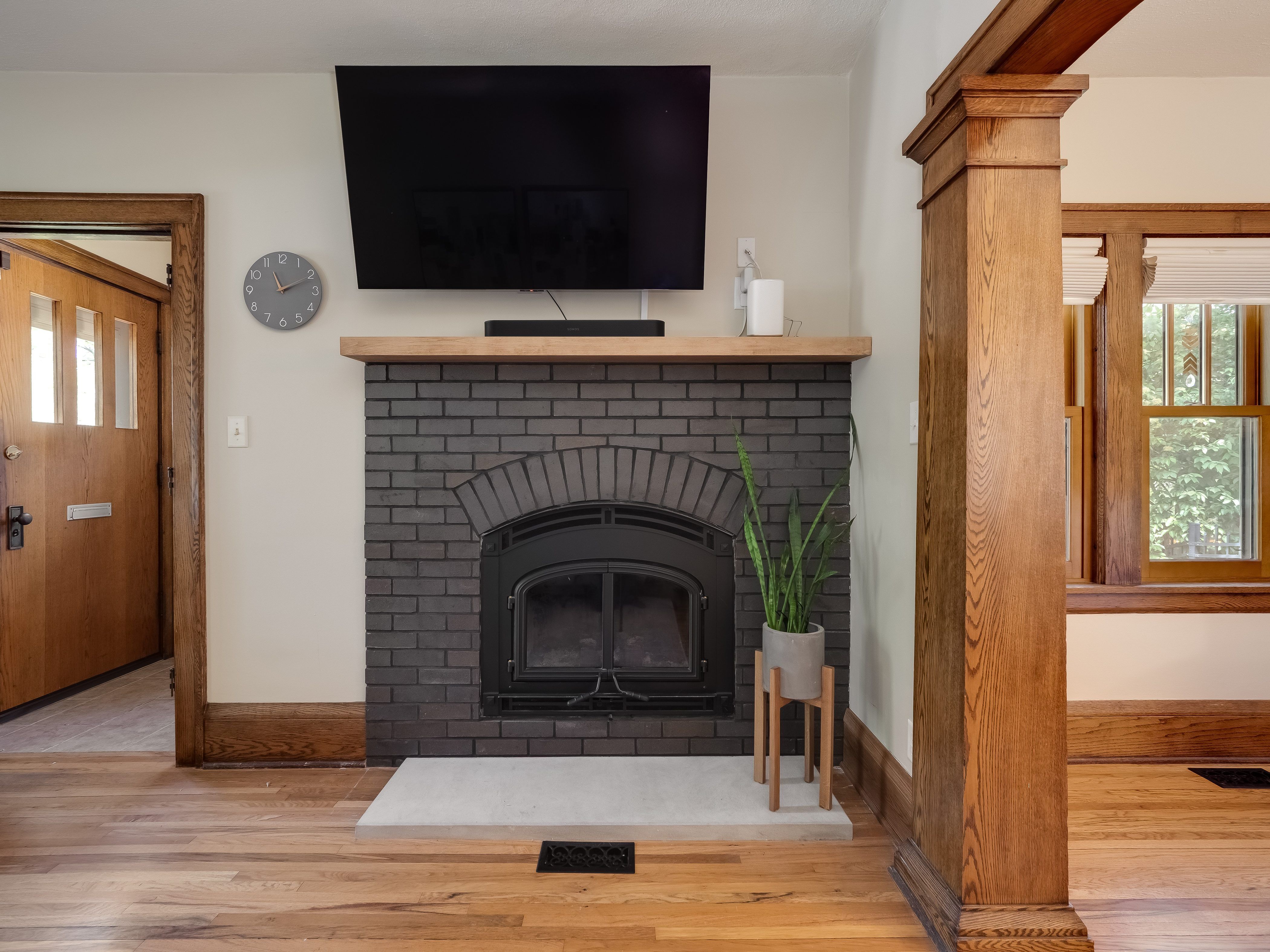  Renovated Lynnhurst Charmer Near Minnehaha Parkway - 物件實景