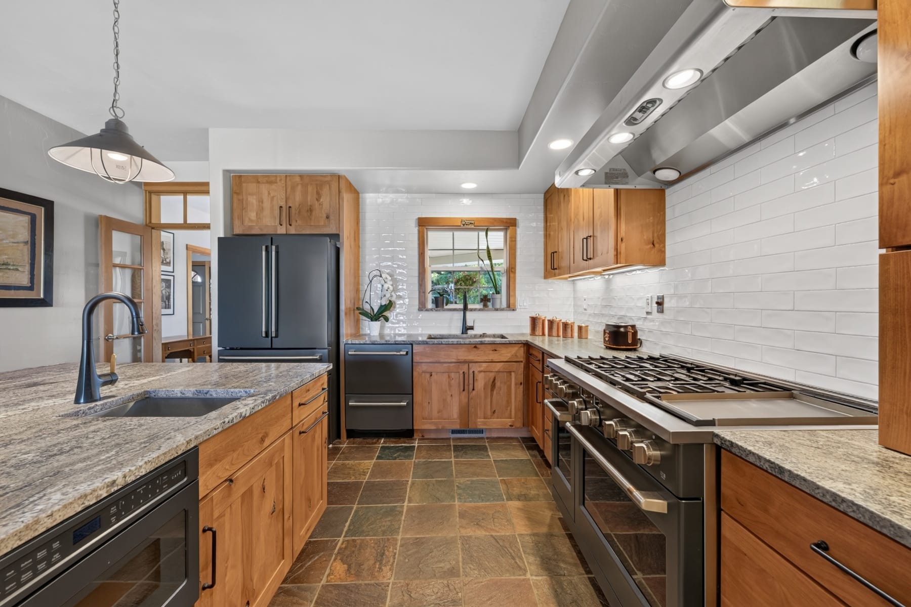  15555 SW Hahlen Avenue Powell Butte, OR 97753 - 物件實景