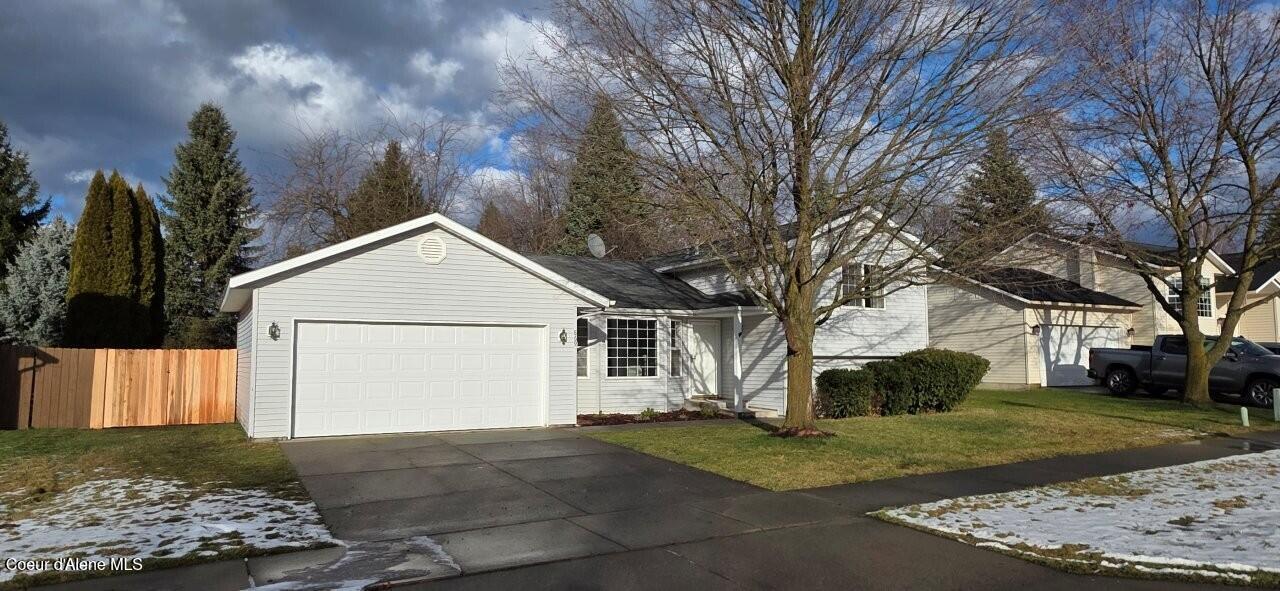 Hayden, Idaho, 83835, United States, 4 Bedrooms Bedrooms, ,3 BathroomsBathrooms,Residential,For Sale,2009648