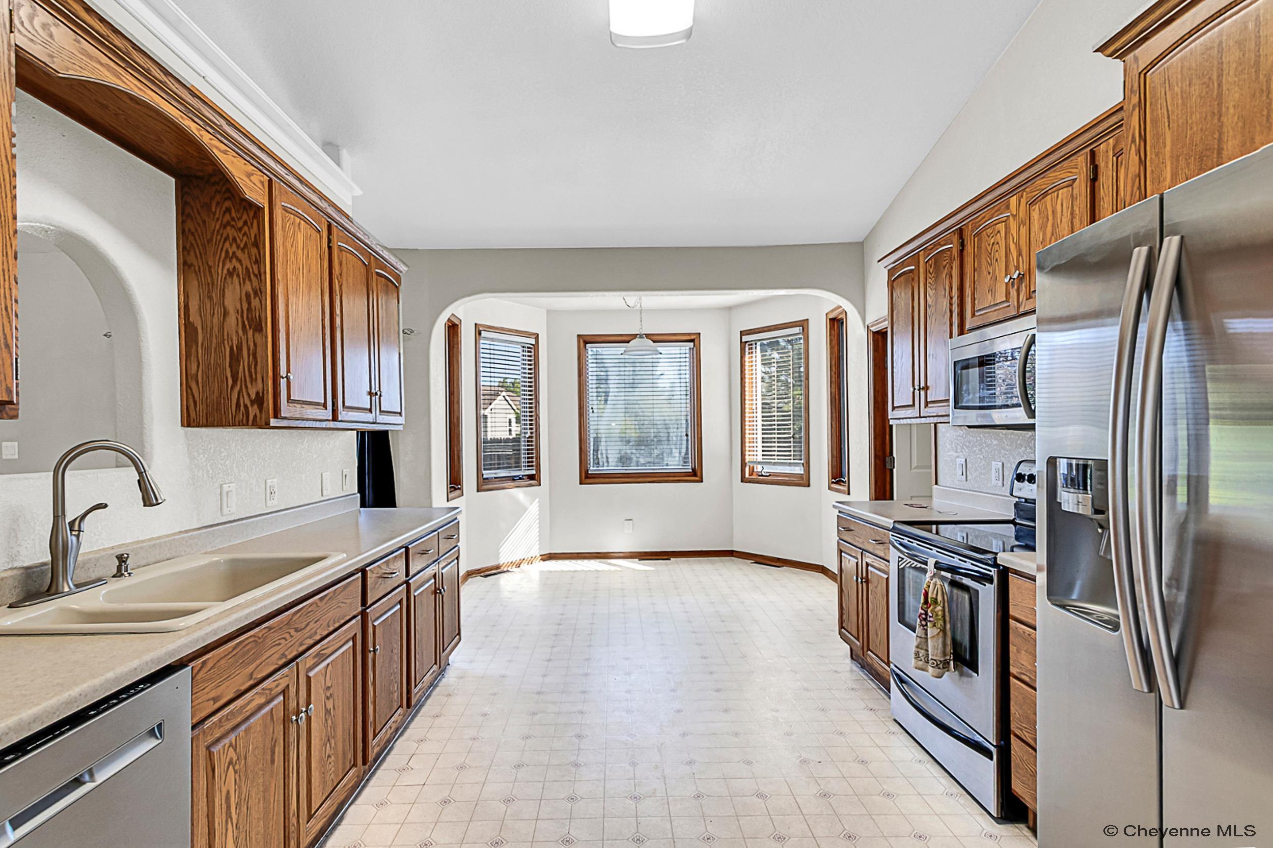 Cheyenne, Wyoming, 82009, United States, 6 Bedrooms Bedrooms, ,3 BathroomsBathrooms,Residential,For Sale,1918509