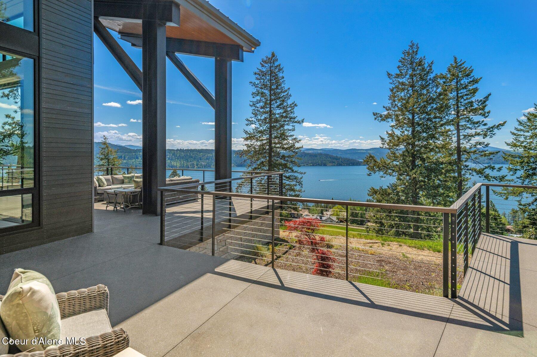 Coeur D'alene, Idaho, 83814, United States, 3 Bedrooms Bedrooms, ,2 BathroomsBathrooms,Residential,For Sale,1926176