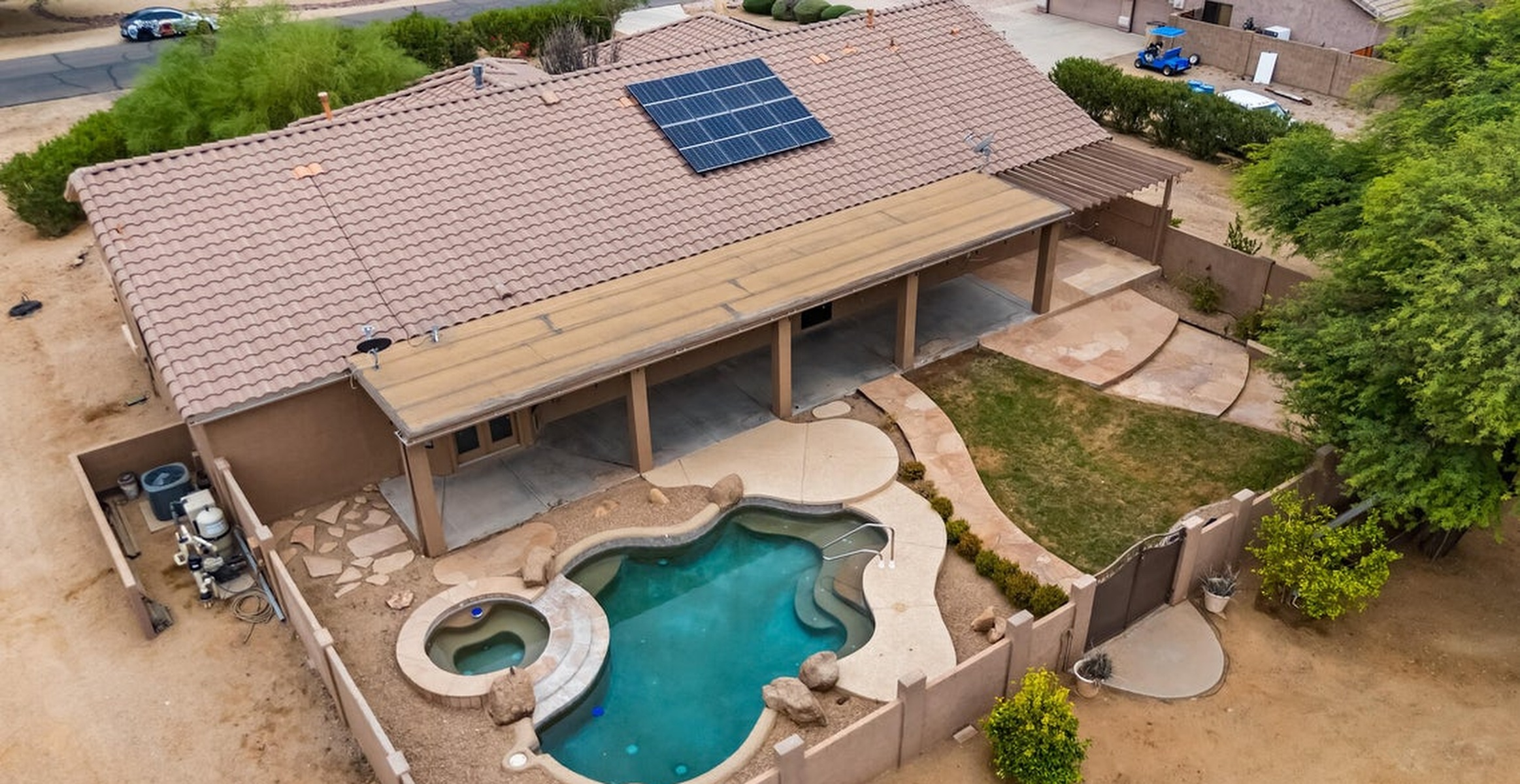  512 E Jordon Lane  Phoenix, AZ - 物件實景