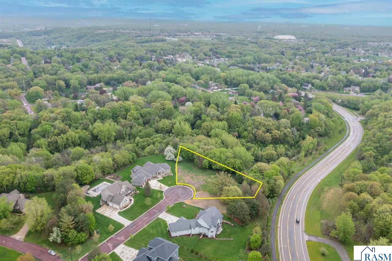 Mankato, Minnesota, 56001, United States, 3 Bedrooms Bedrooms, ,2 BathroomsBathrooms,Residential,For Sale,2001541