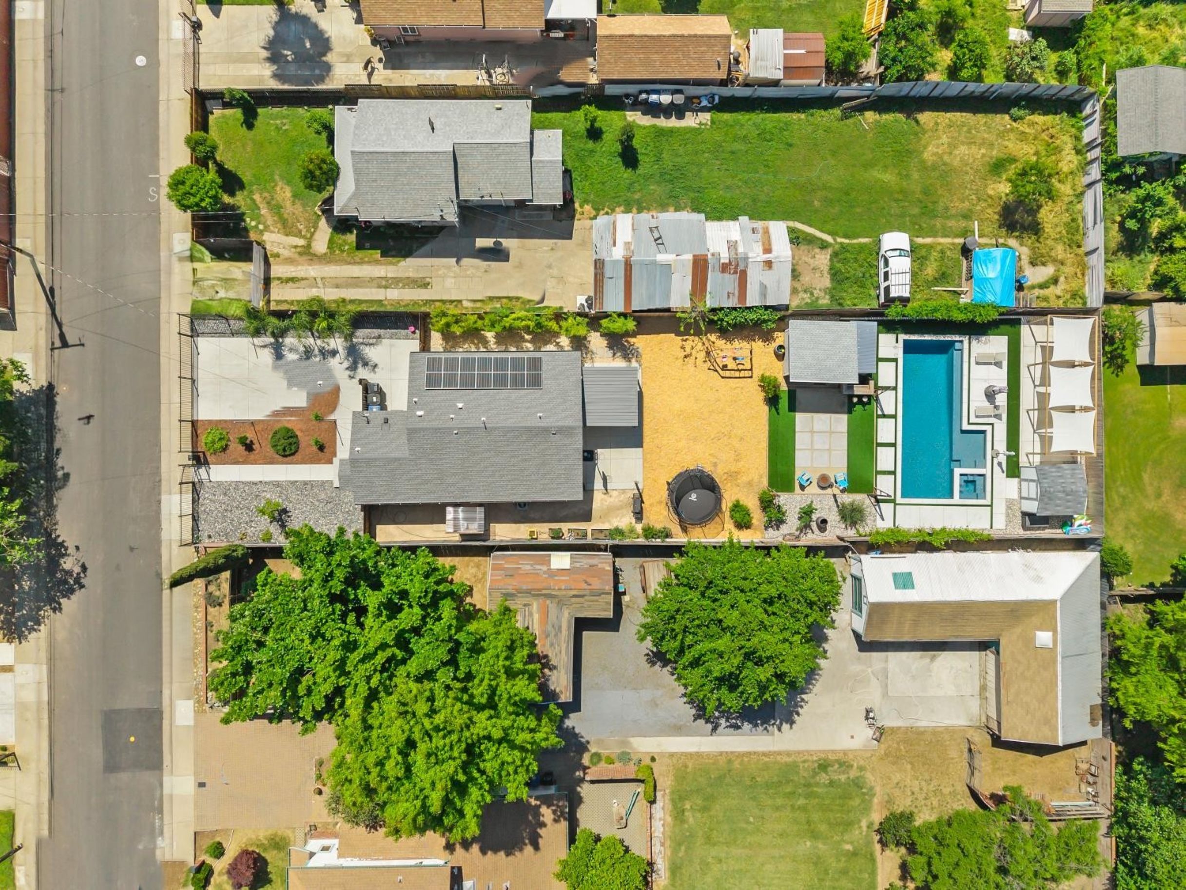  5060 Mendocino Boulevard, Sacramento, CA 95820 - 物件實景