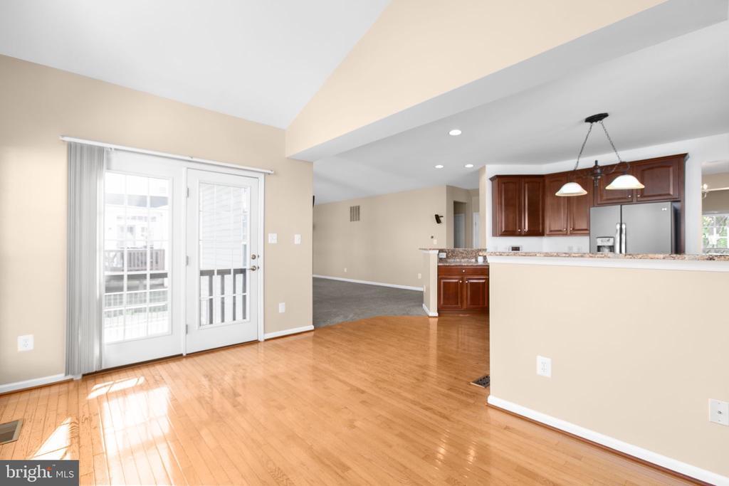 Fredericksburg, Virginia, 22407, United States, 4 Bedrooms Bedrooms, ,4 BathroomsBathrooms,Residential,For Sale,1883172