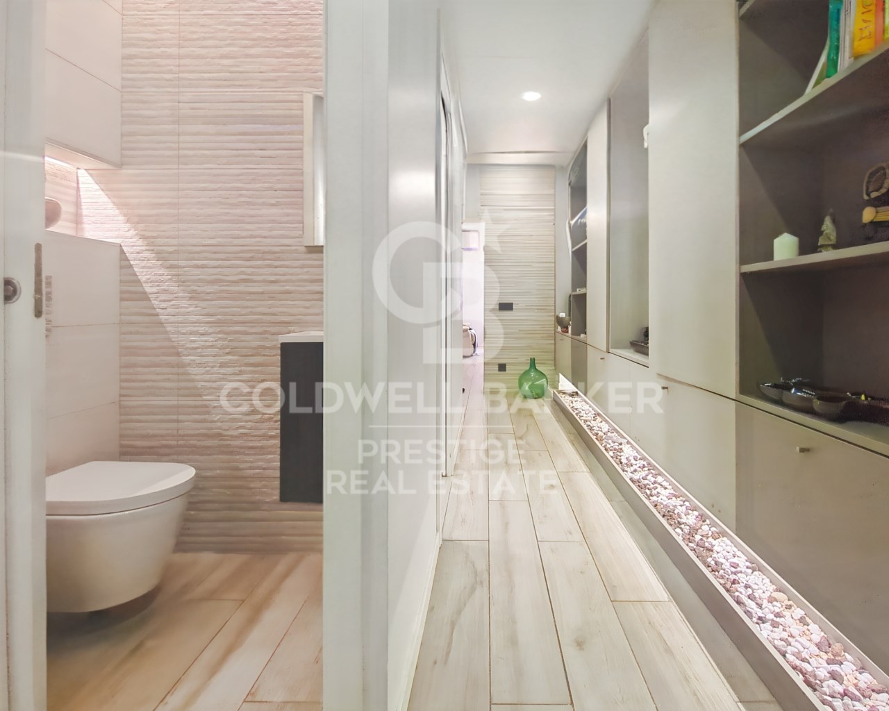 Barcelona, Catalonia, ES, 3 Bedrooms Bedrooms, ,1 BathroomBathrooms,Residential,For Sale,1874926