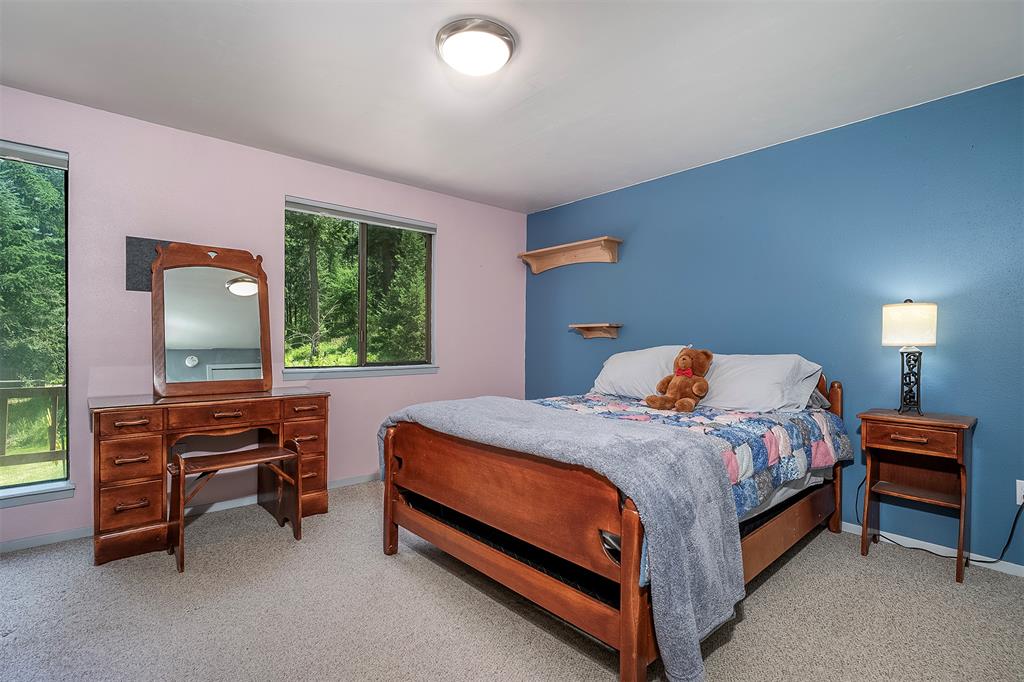 Polson, Montana, 59860, United States, 3 Bedrooms Bedrooms, ,1 BathroomBathrooms,Residential,For Sale,1982519