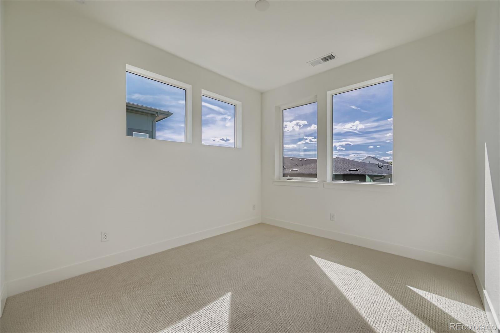 Erie, Colorado, 80516, United States, 3 Bedrooms Bedrooms, ,2 BathroomsBathrooms,Residential,For Sale,1991787