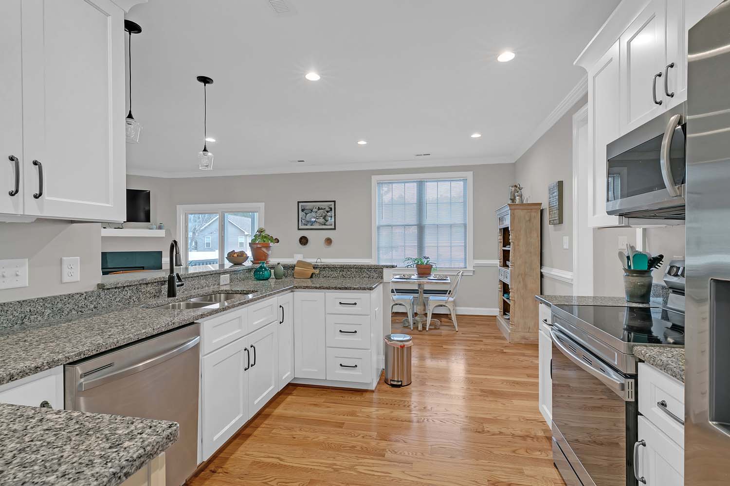 Gloucester, Virginia, 23061-3871, United States, 3 Bedrooms Bedrooms, ,3 BathroomsBathrooms,Residential,For Sale,1989895