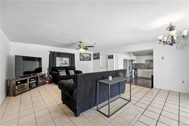 South Gate, California, 90280, United States, 2 Bedrooms Bedrooms, ,2 BathroomsBathrooms,Residential,For Sale,1904304