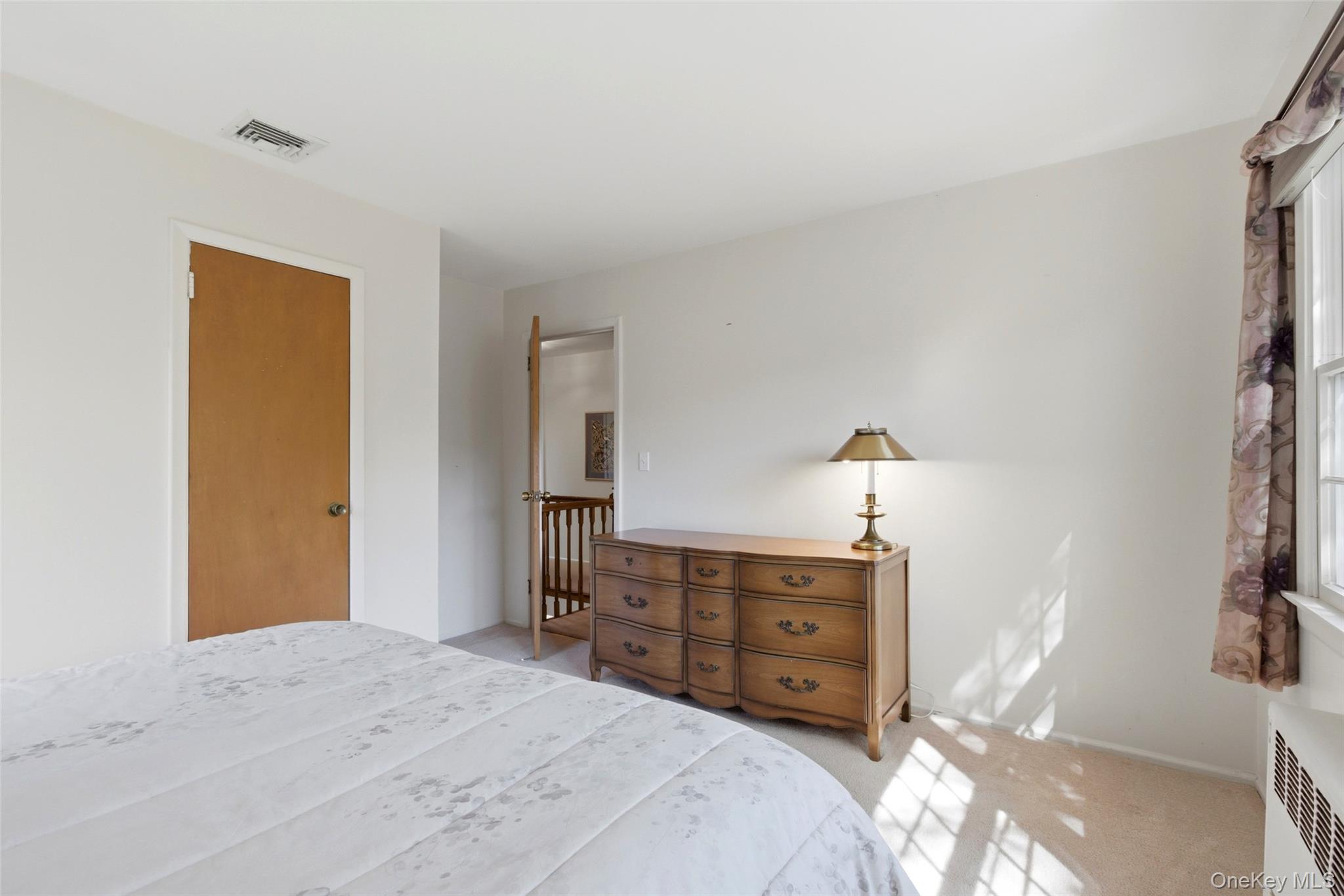  23 Woodhull Road, East Setauket, NY, 11733 - 物件實景