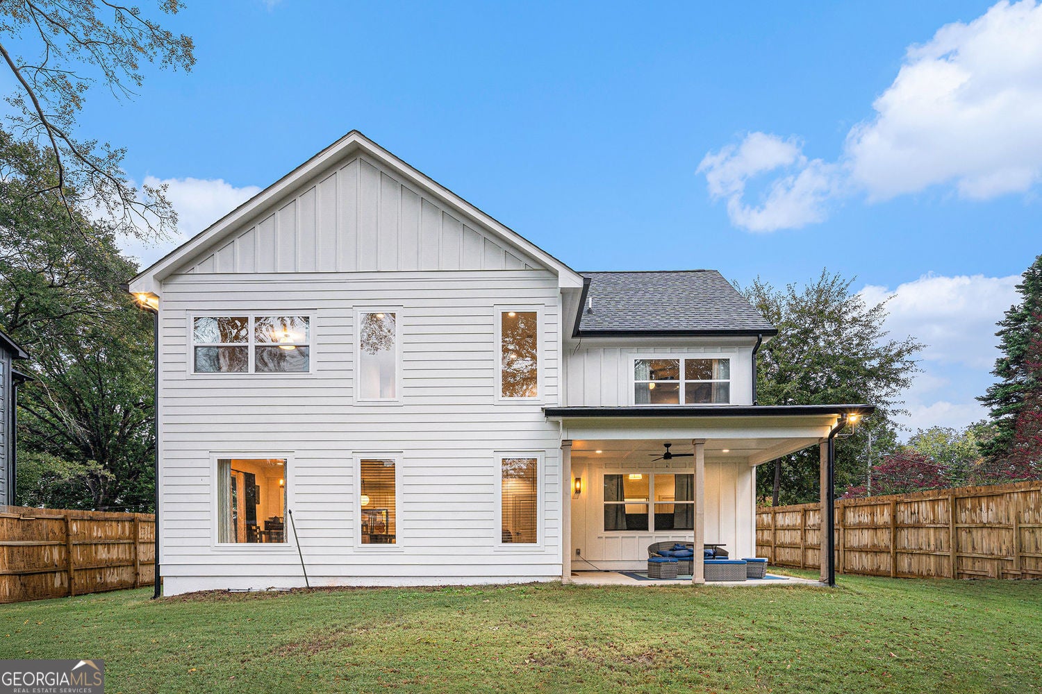 Marietta, Georgia, 30060, United States, 4 Bedrooms Bedrooms, ,4 BathroomsBathrooms,Residential,For Sale,1973518