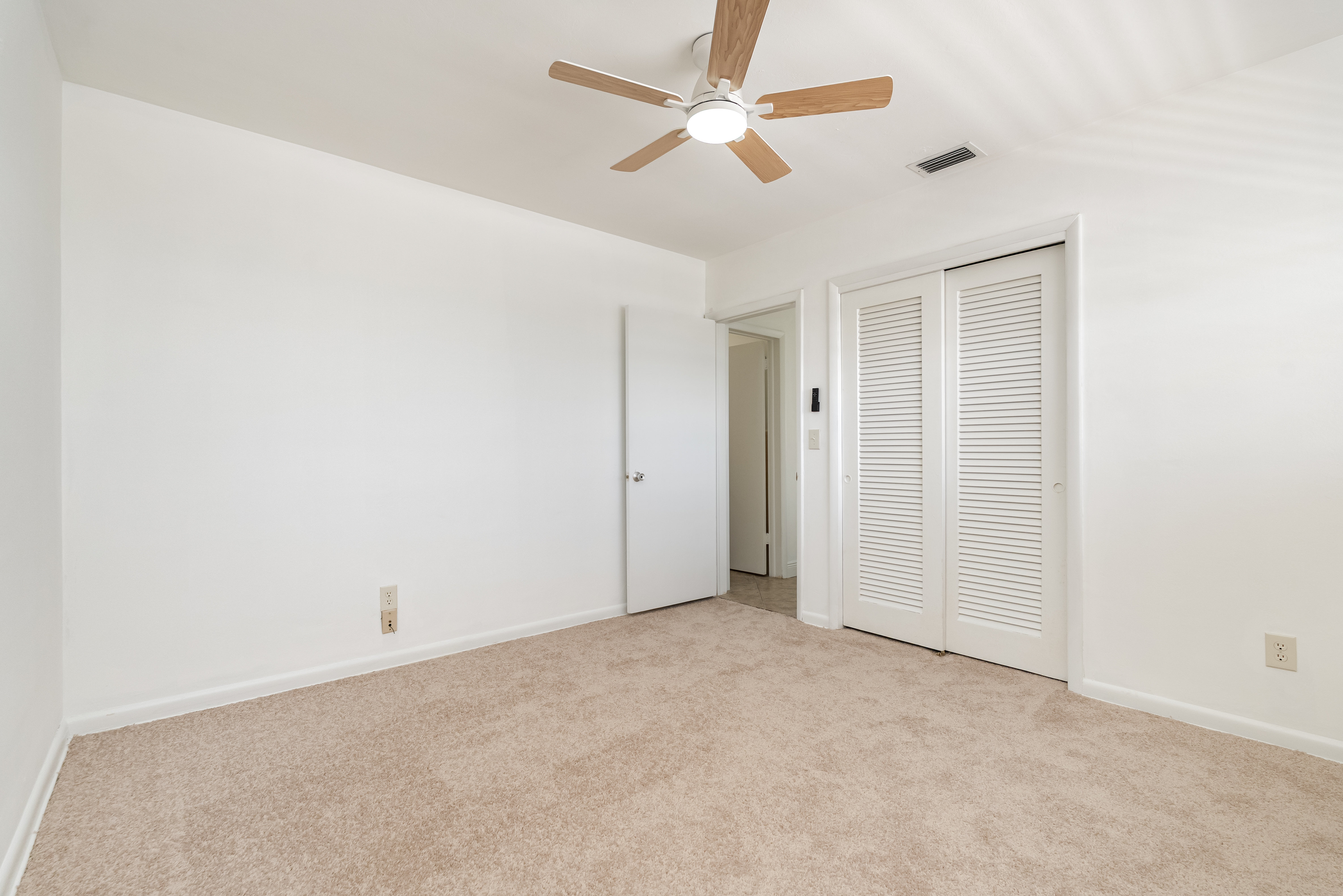  2186 Highway A1a, Unit# C6, Indian Harbour Beach, FL, 32937 - 物件實景