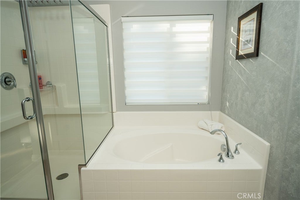 Indio, California, 92203, United States, 5 Bedrooms Bedrooms, ,3 BathroomsBathrooms,Residential,For Sale,1989302