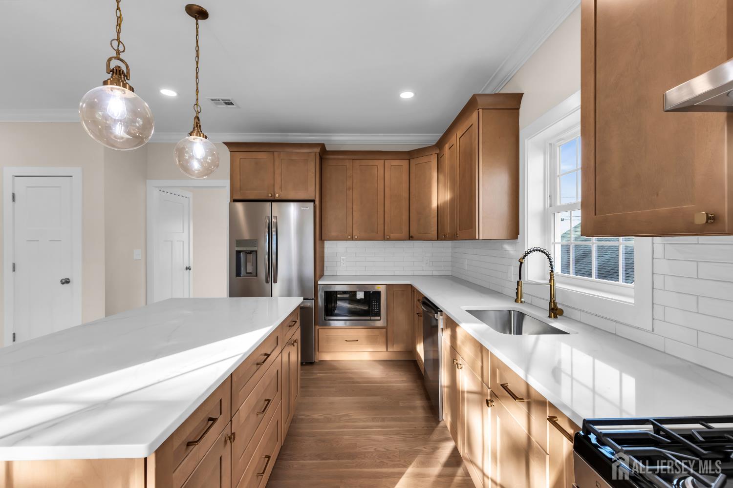 1216 - Perth Amboy, New Jersey, 08861, United States, 4 Bedrooms Bedrooms, ,3 BathroomsBathrooms,Residential,For Sale,1988550