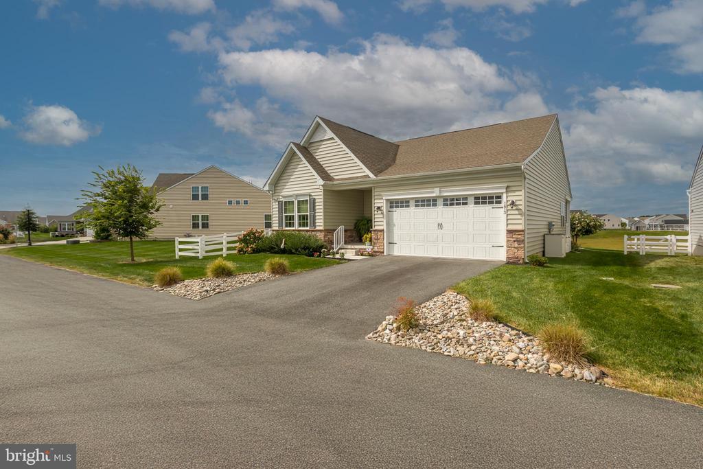Middletown, Delaware, 19709, United States, 3 Bedrooms Bedrooms, ,3 BathroomsBathrooms,Residential,For Sale,1940080