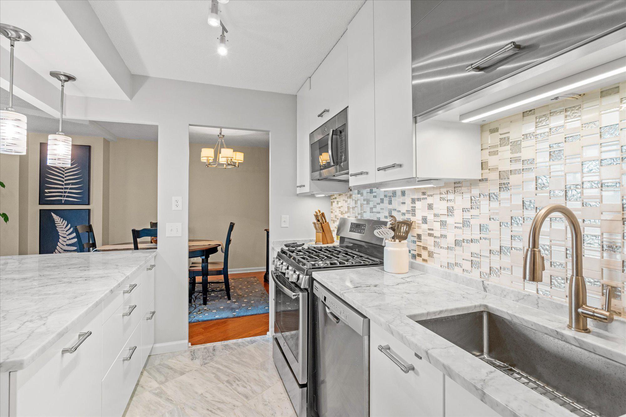  501 Slaters Lane, Alexandria, VA, 22314 - 物件實景