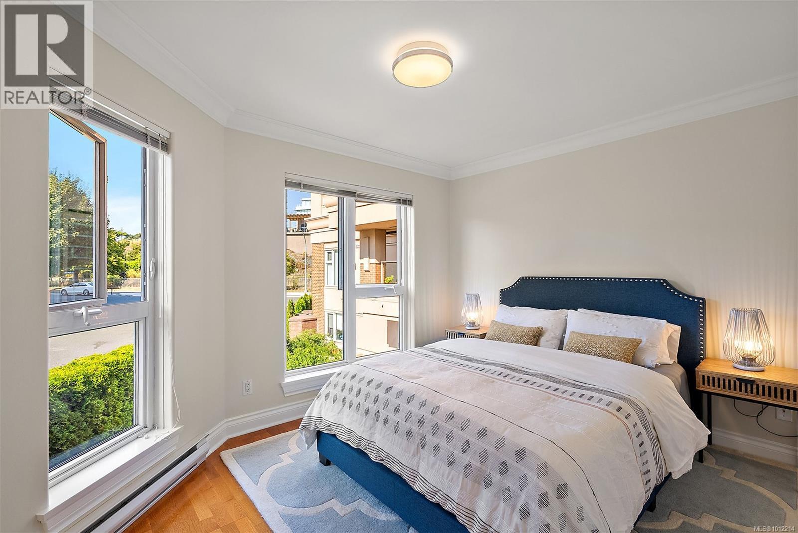 VICTORIA, British Columbia, V9A 7M5, CA, 4 Bedrooms Bedrooms, ,4 BathroomsBathrooms,Residential,For Sale,1947216