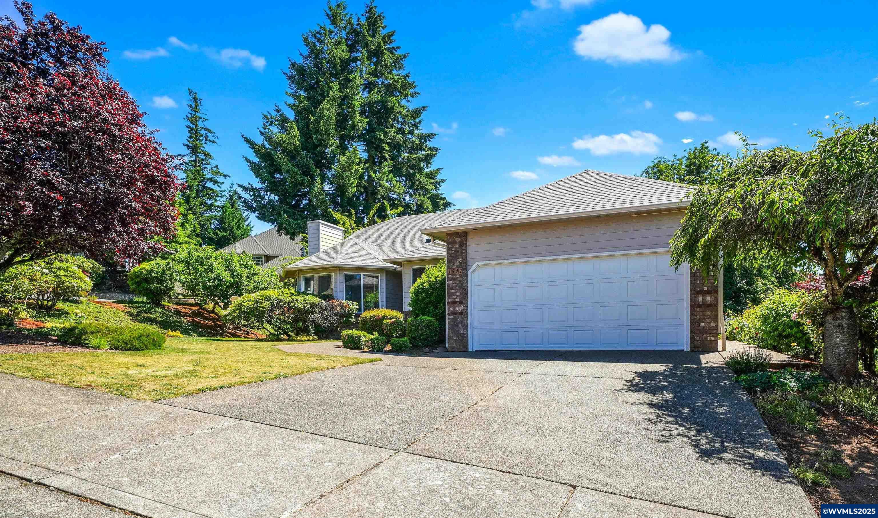 Salem, Oregon, 97304, United States, 3 Bedrooms Bedrooms, ,2 BathroomsBathrooms,Residential,For Sale,1838478