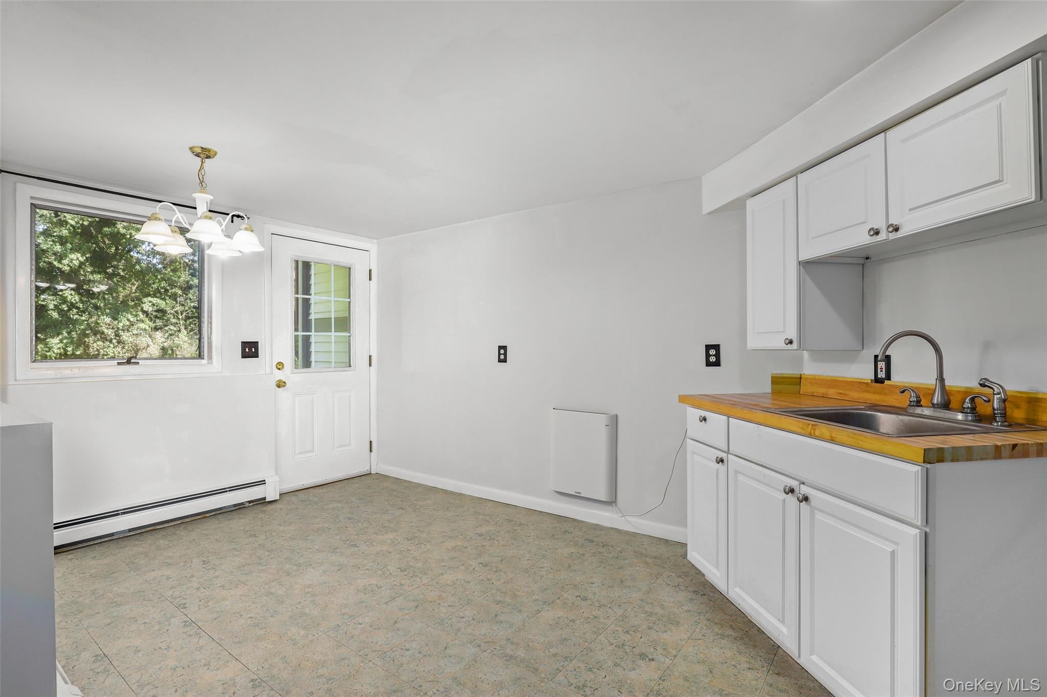 Verbank, New York, 12585, United States, 3 Bedrooms Bedrooms, ,4 BathroomsBathrooms,Residential,For Sale,1975434