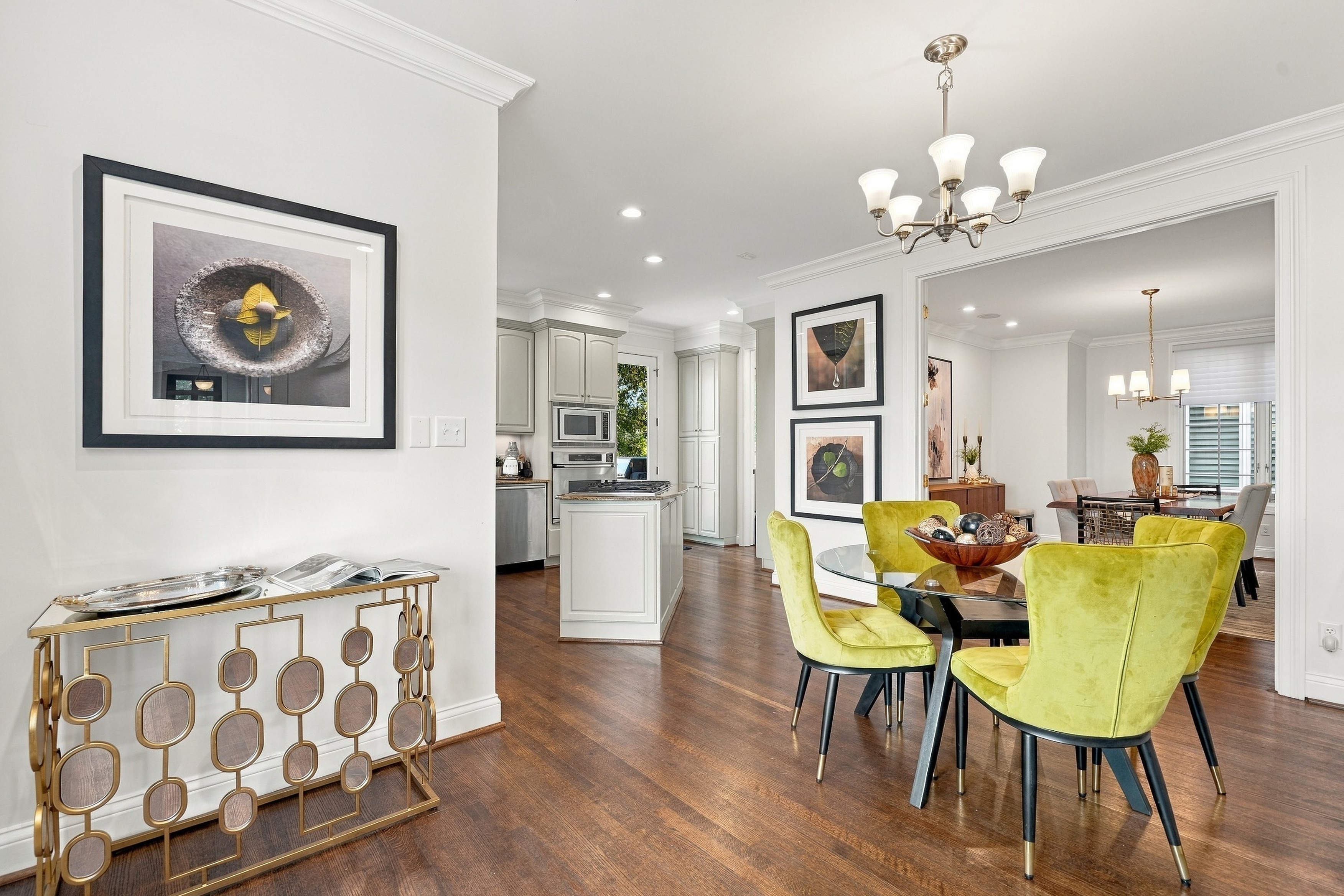  Sophisticated Clayton Home - 物件實景