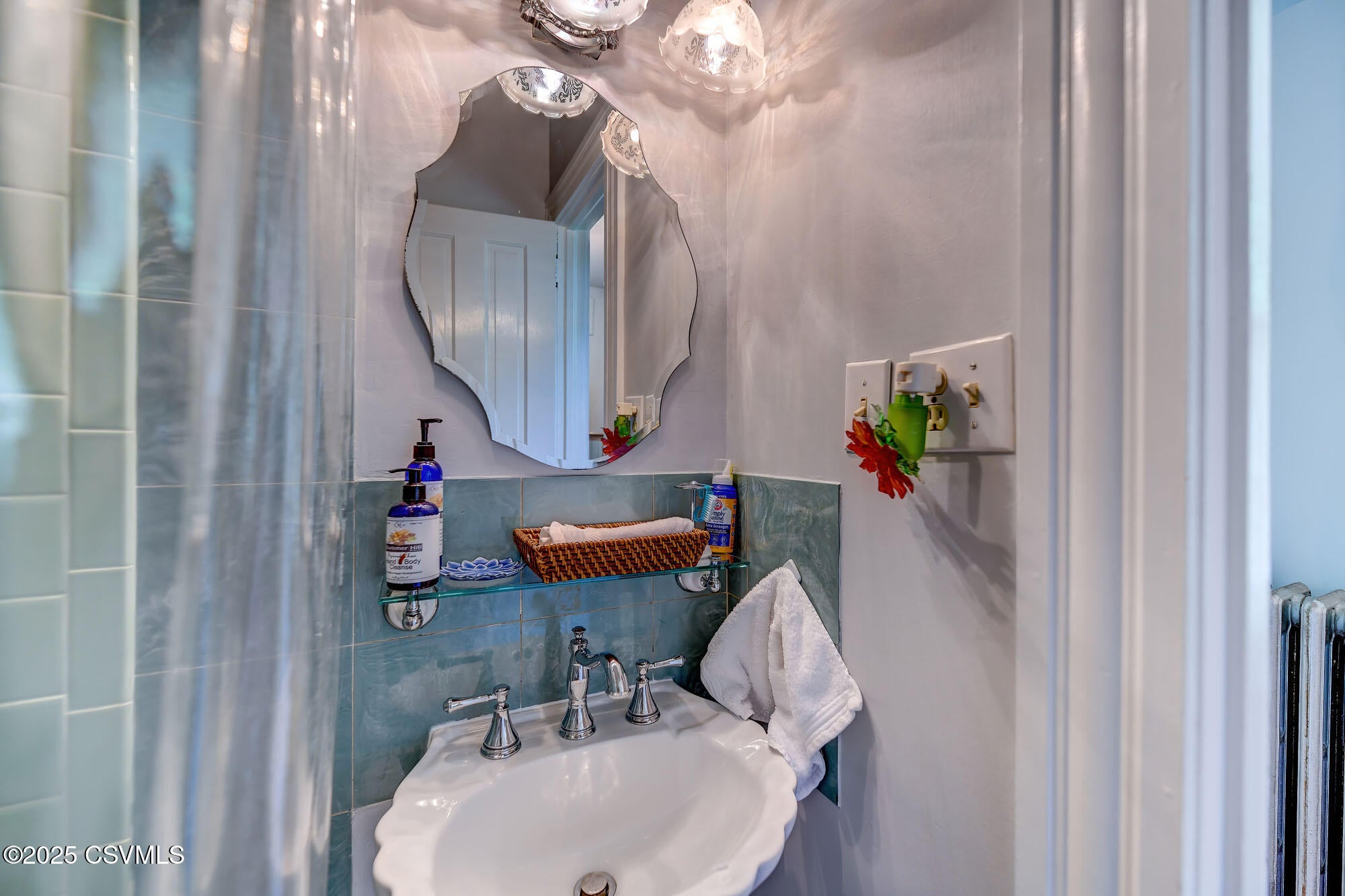 Bloomsburg, Pennsylvania, 17815, United States, 6 Bedrooms Bedrooms, ,3 BathroomsBathrooms,Residential,For Sale,1982925