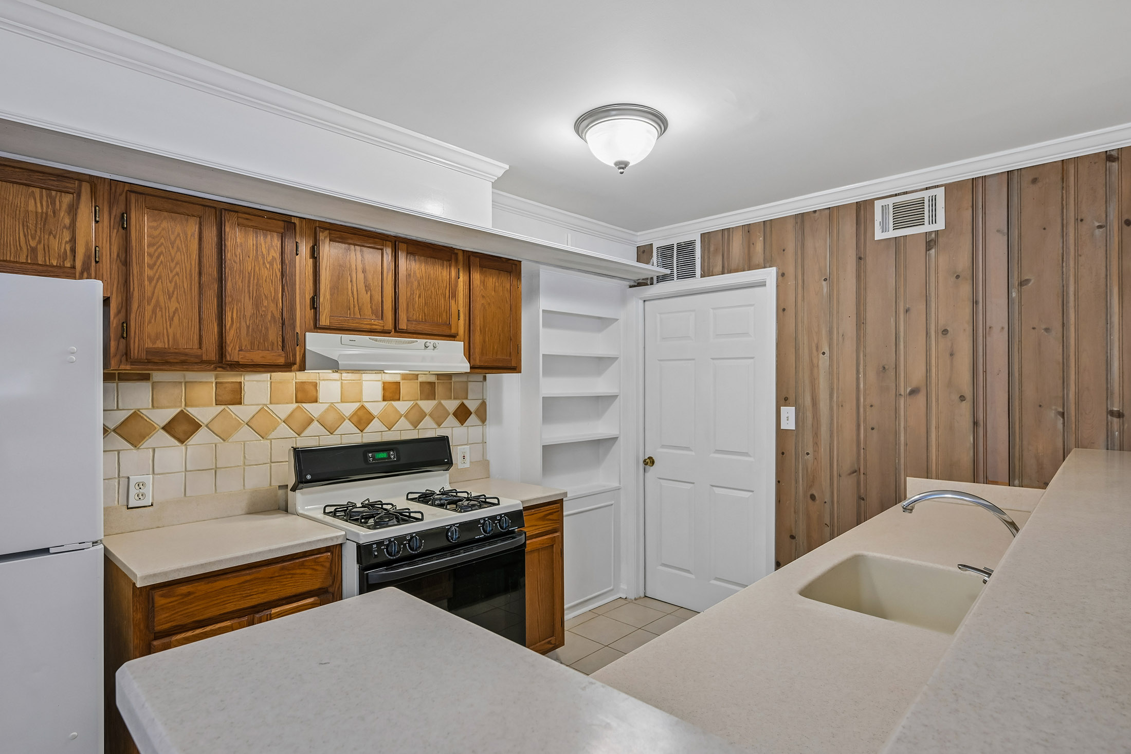  Charming Ranch Home Blends Space, Convenience, and Flexibility - 物件實景
