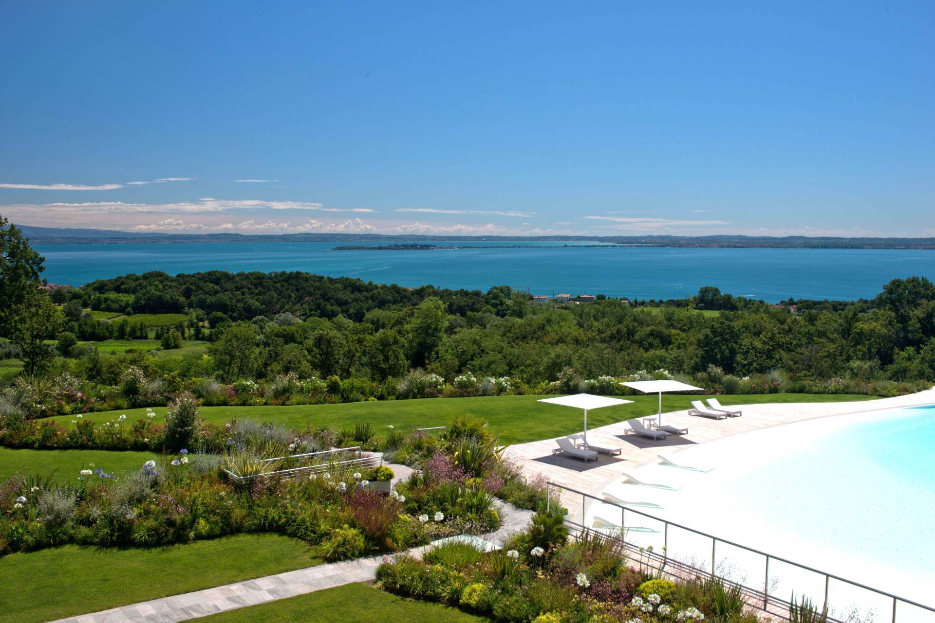 Padenghe sul Garda, Brescia, 25080, IT, 3 Bedrooms Bedrooms, ,4 BathroomsBathrooms,Residential,For Sale,1882393