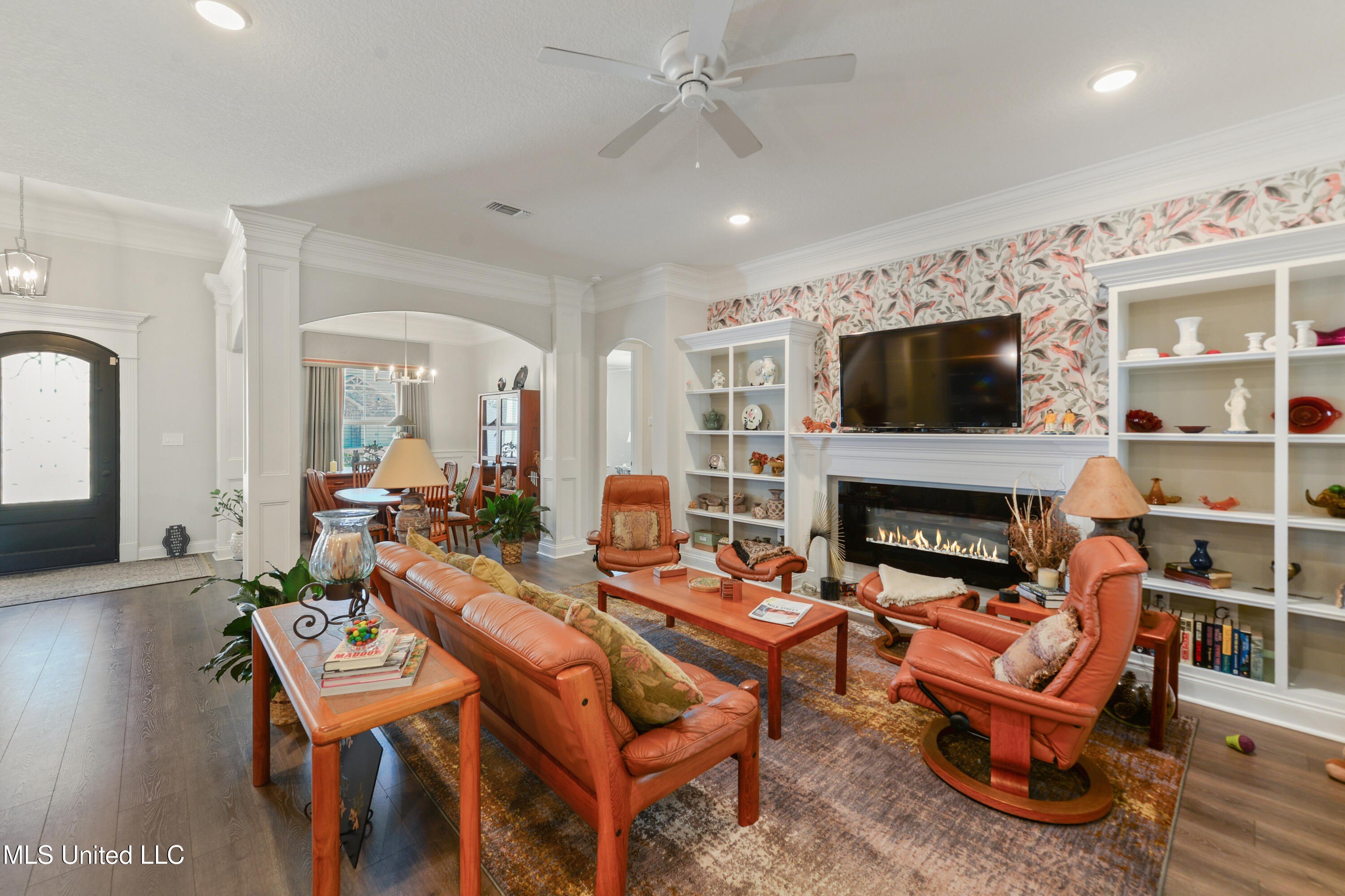 Gulfport, Mississippi, 39503, United States, 5 Bedrooms Bedrooms, ,3 BathroomsBathrooms,Residential,For Sale,1979883