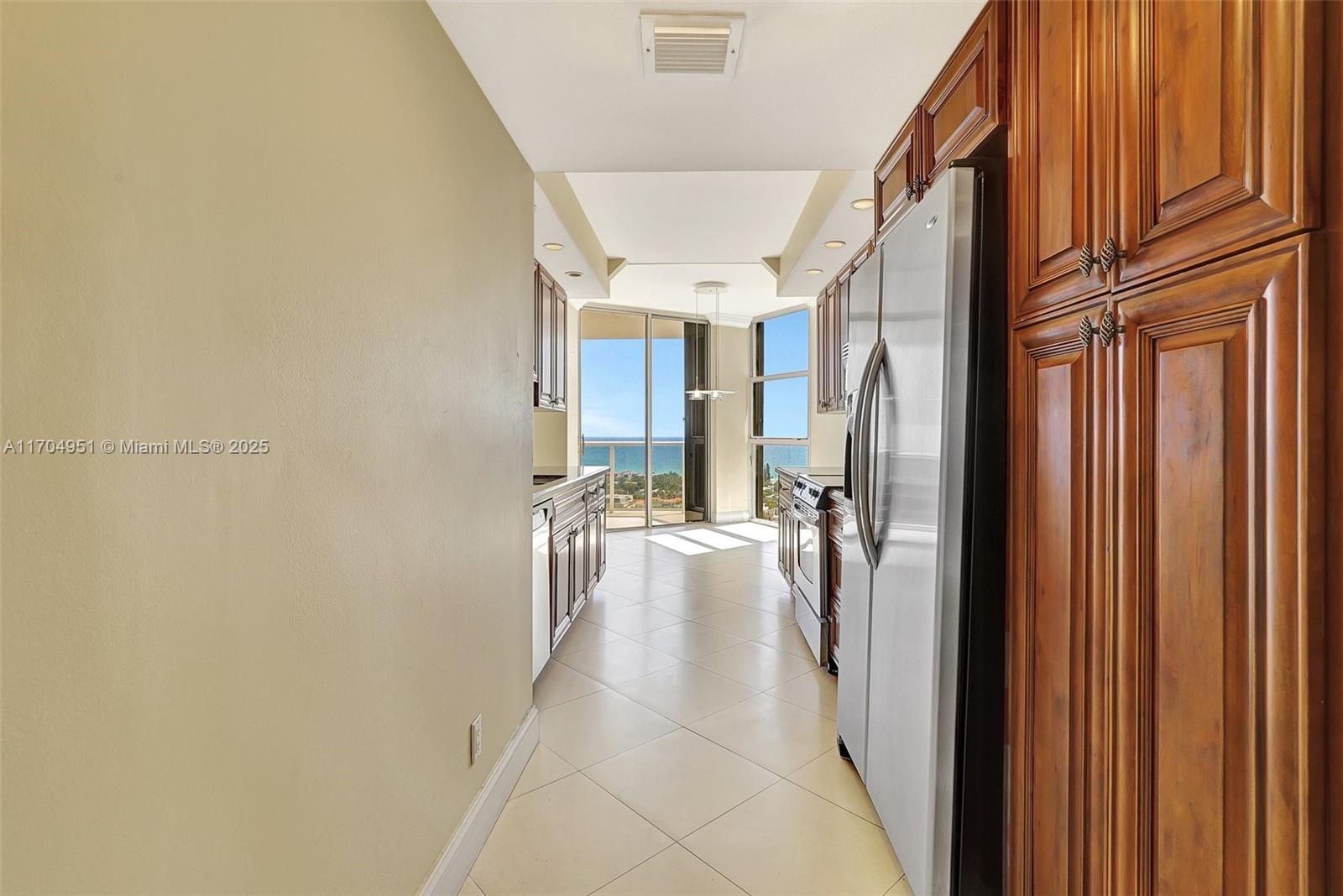 20281 E Country Club Dr Unit 2104, Aventura, Florida, 33180, United States, 2 Bedrooms Bedrooms, ,2 BathroomsBathrooms,Residential,For Sale,20281 E Country Club Dr Unit 2104,1668200