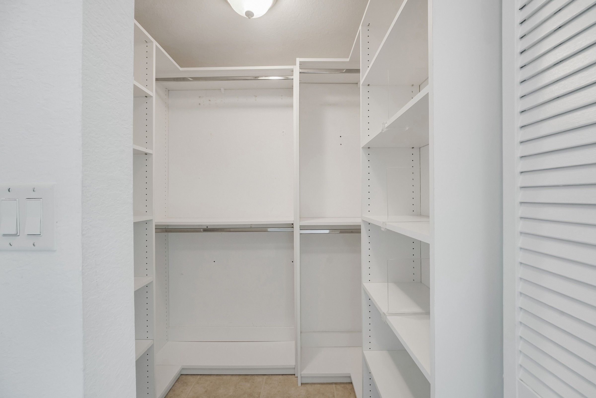  3085 Lakewood Cir, Weston, FL, 33332 - 物件實景