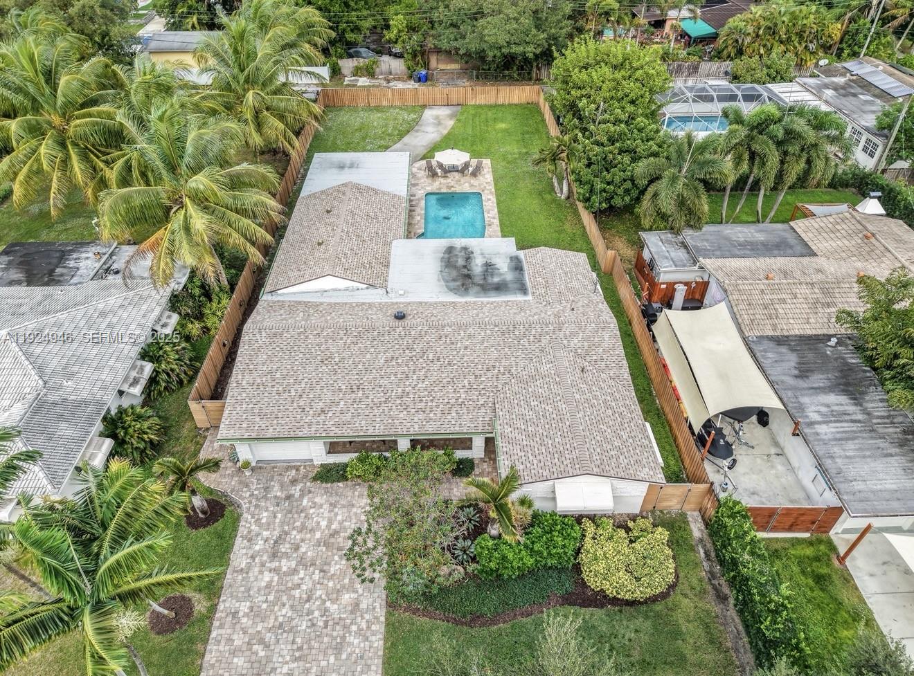 Hollywood, Florida, 33021, United States, 3 Bedrooms Bedrooms, ,2 BathroomsBathrooms,Residential,For Sale,2001683