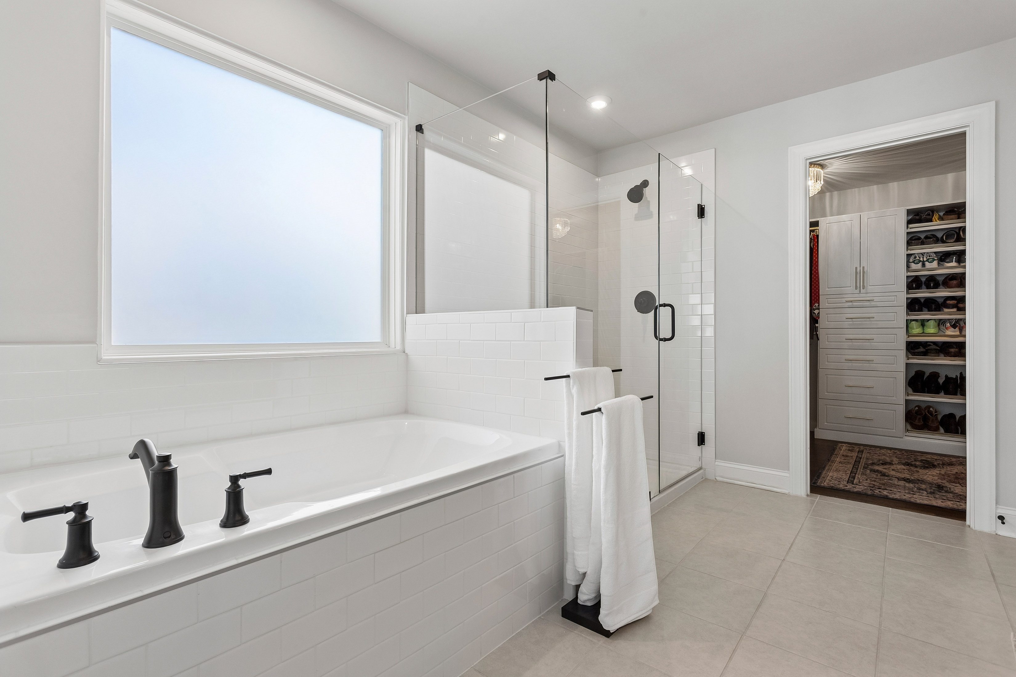  Stunning Home on Desirable Corner Lot in Beautiful New Gated Community - 物件實景