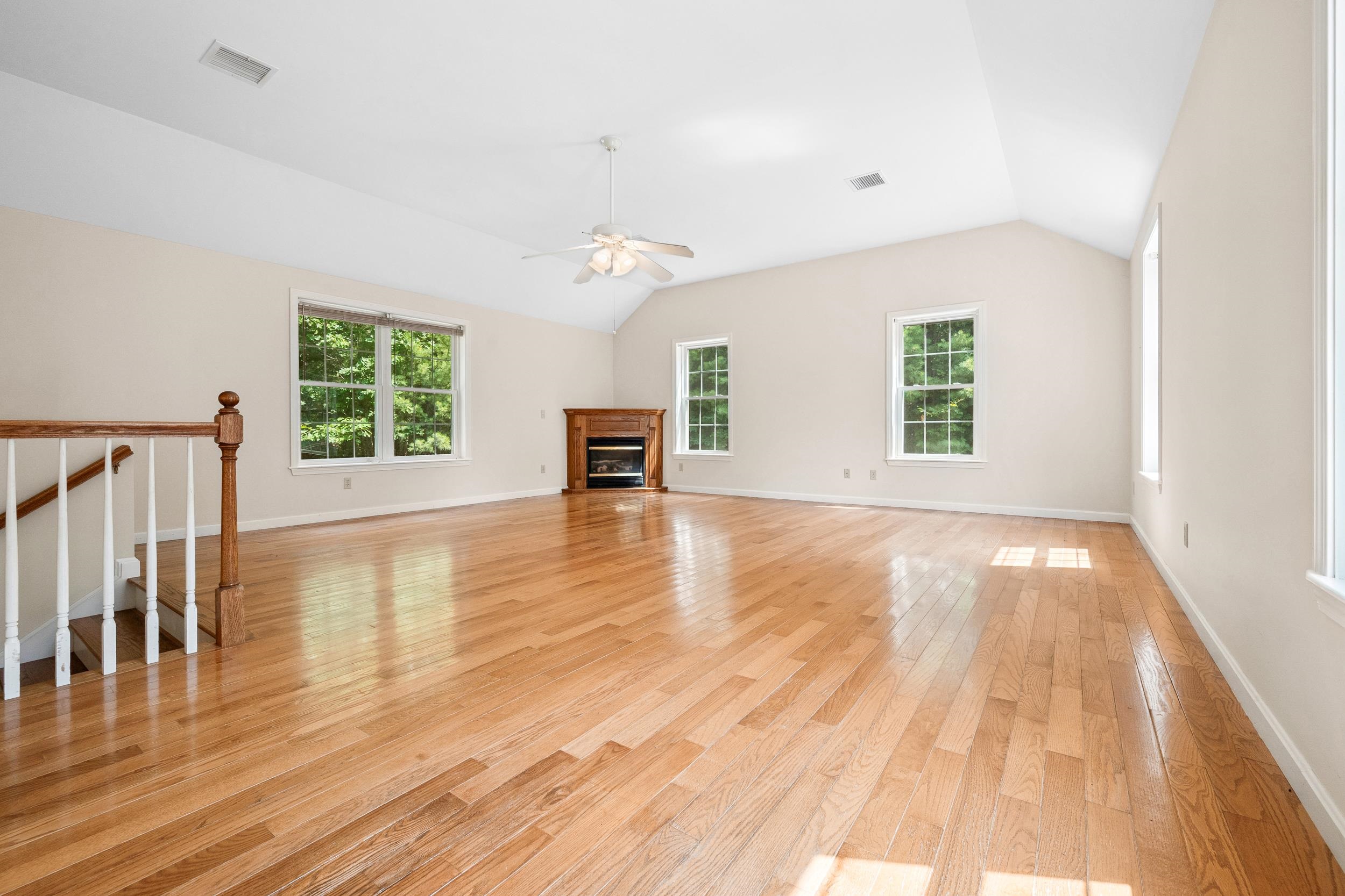 Conway, New Hampshire, 03813, United States, 3 Bedrooms Bedrooms, ,2 BathroomsBathrooms,Residential,For Sale,1906955