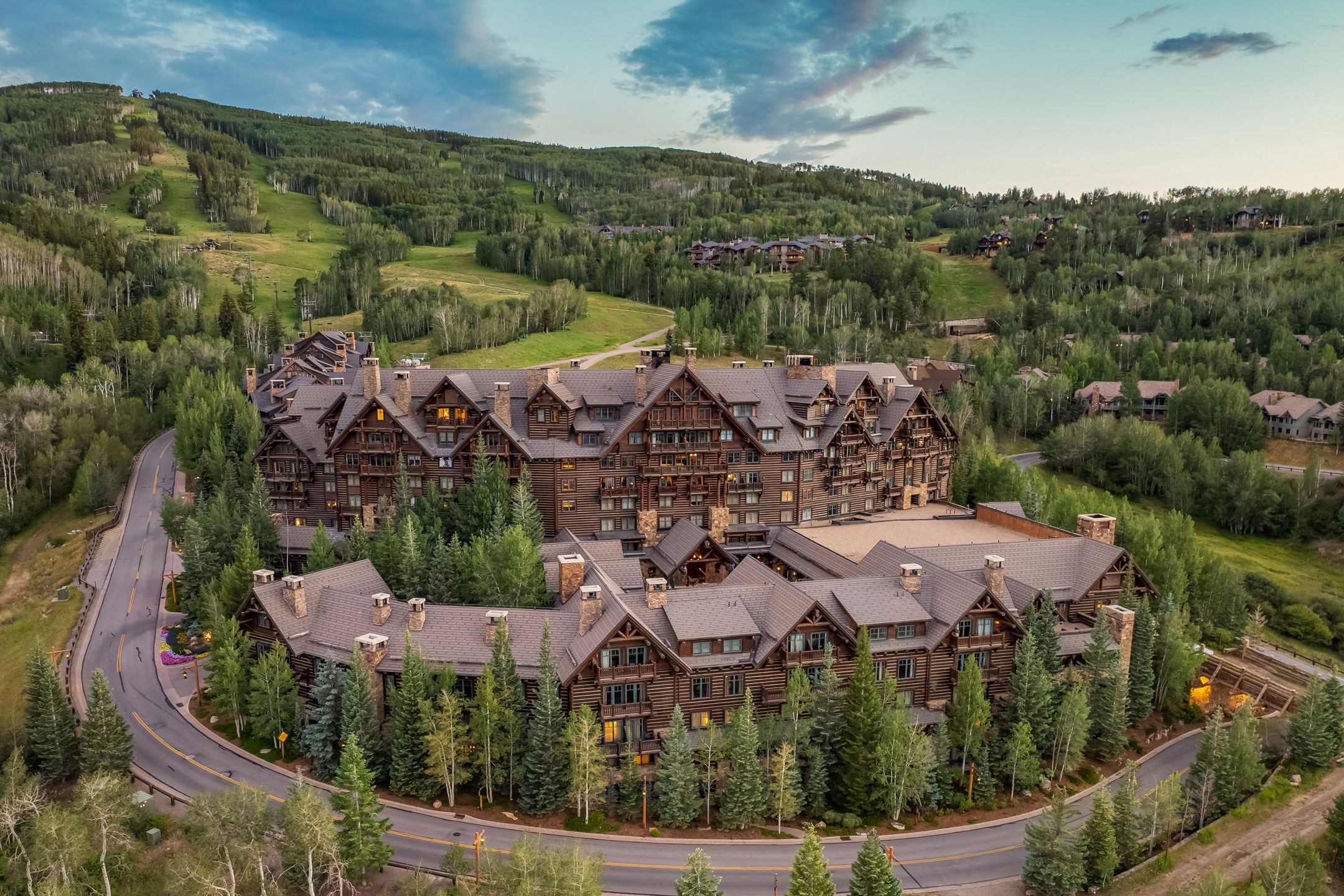  This Extraordinary Penthouse is a Legacy Mountain Residence - 物件實景