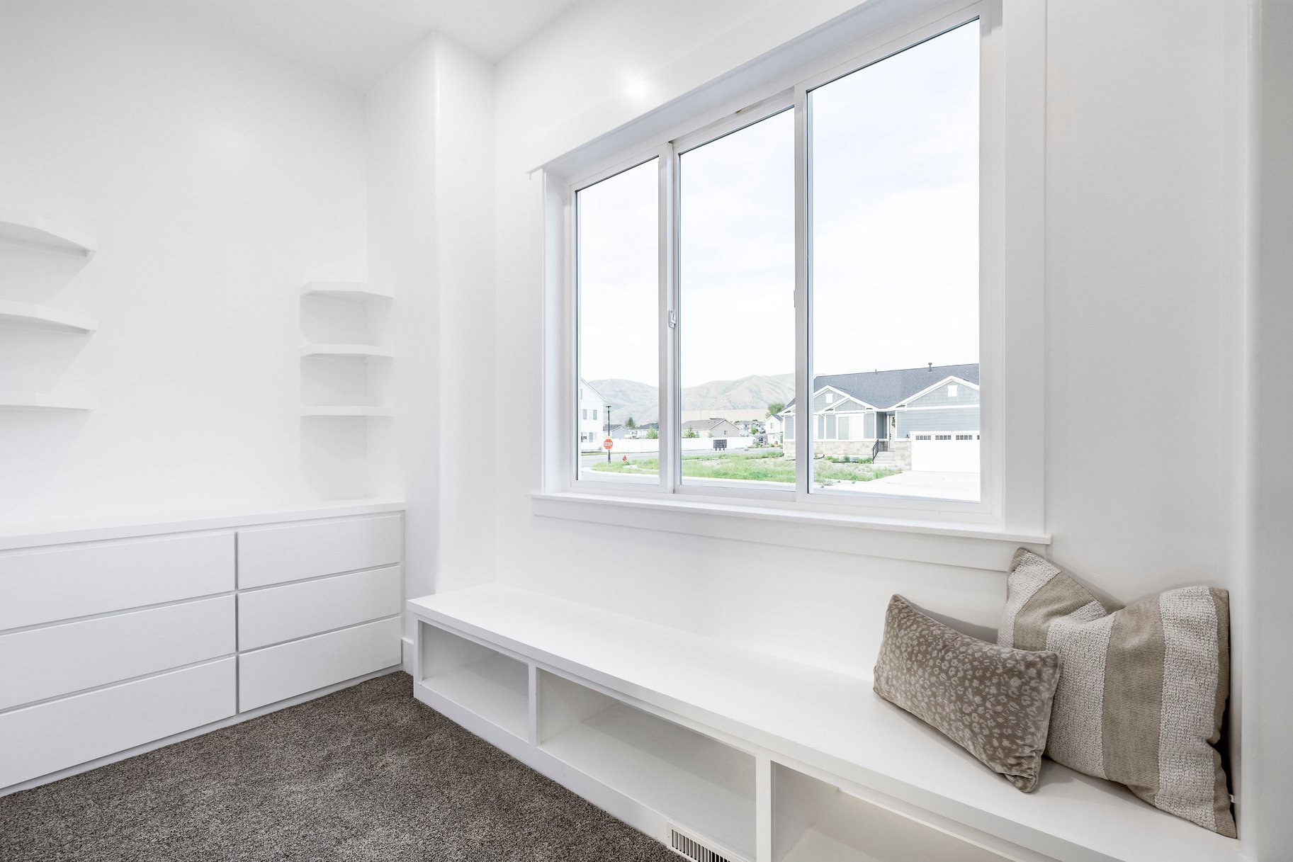  Brand New Hyrum Home. Thoughtfully Built, Beautiful Mountain Views. - 物件實景