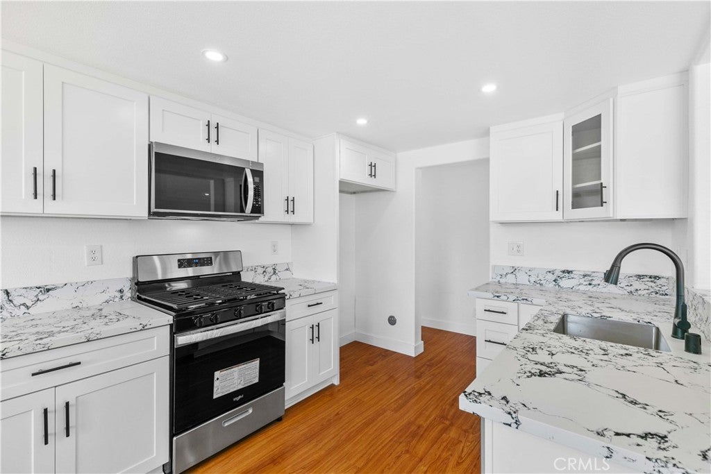 Corona, California, 92879, United States, 3 Bedrooms Bedrooms, ,3 BathroomsBathrooms,Residential,For Sale,1941070