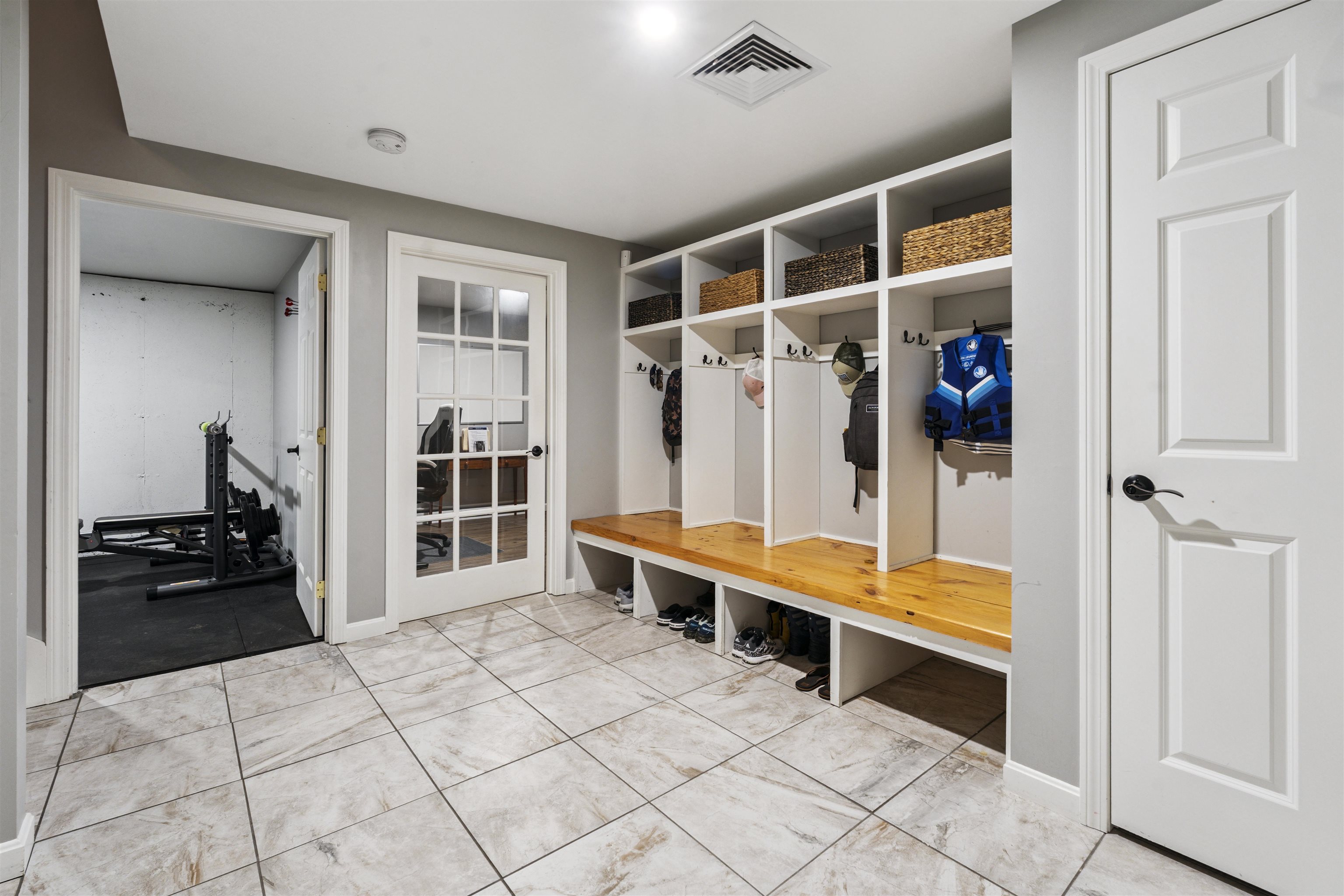 Holderness, New Hampshire, 03245, United States, 3 Bedrooms Bedrooms, ,2 BathroomsBathrooms,Residential,For Sale,1918284