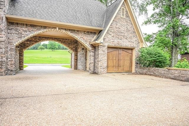 Tahlequah, Oklahoma, 74464, United States, 5 Bedrooms Bedrooms, ,5 BathroomsBathrooms,Residential,For Sale,1810638