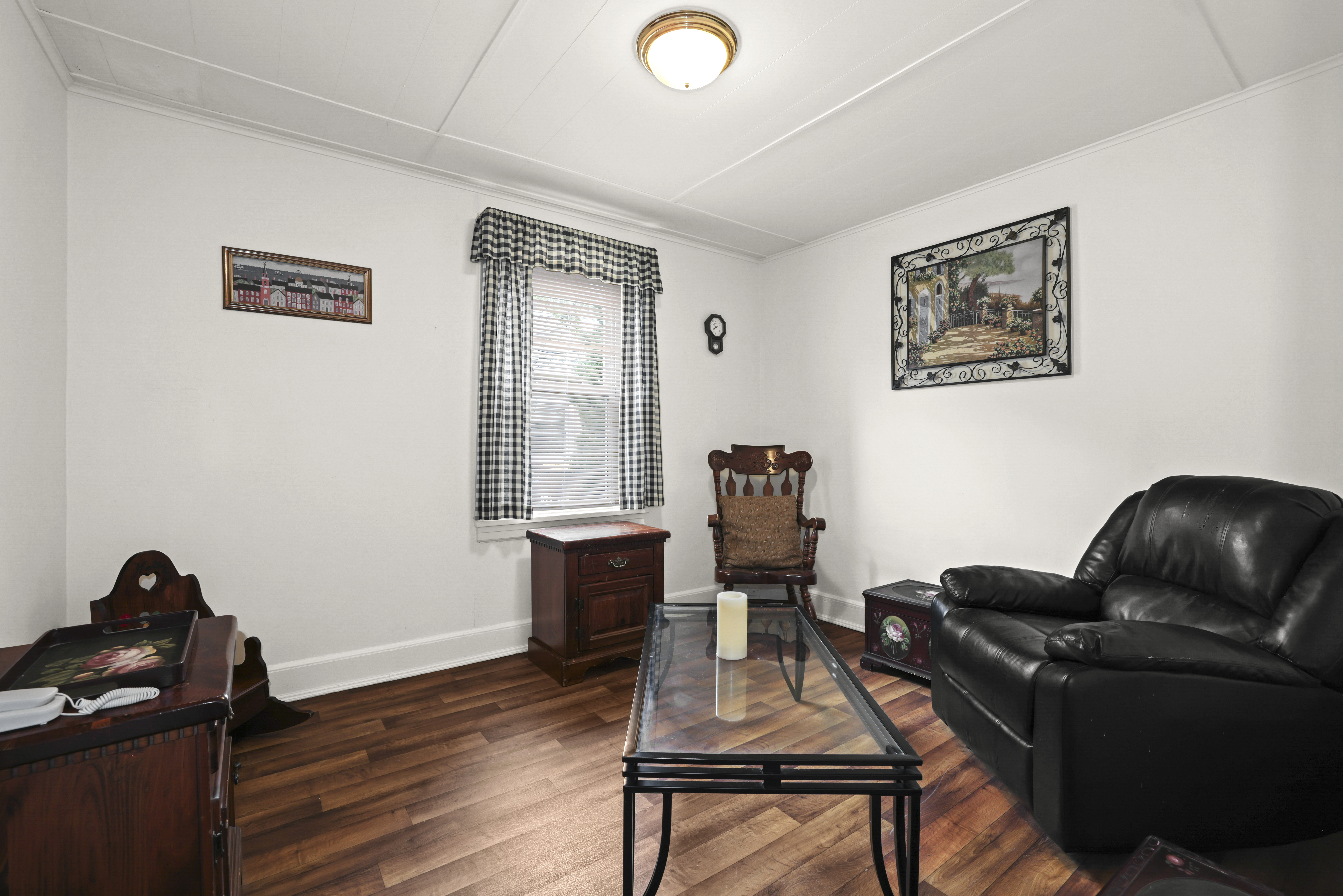 Pequannock, New Jersey, 07440, United States, 4 Bedrooms Bedrooms, ,2 BathroomsBathrooms,Residential,For Sale,1923115