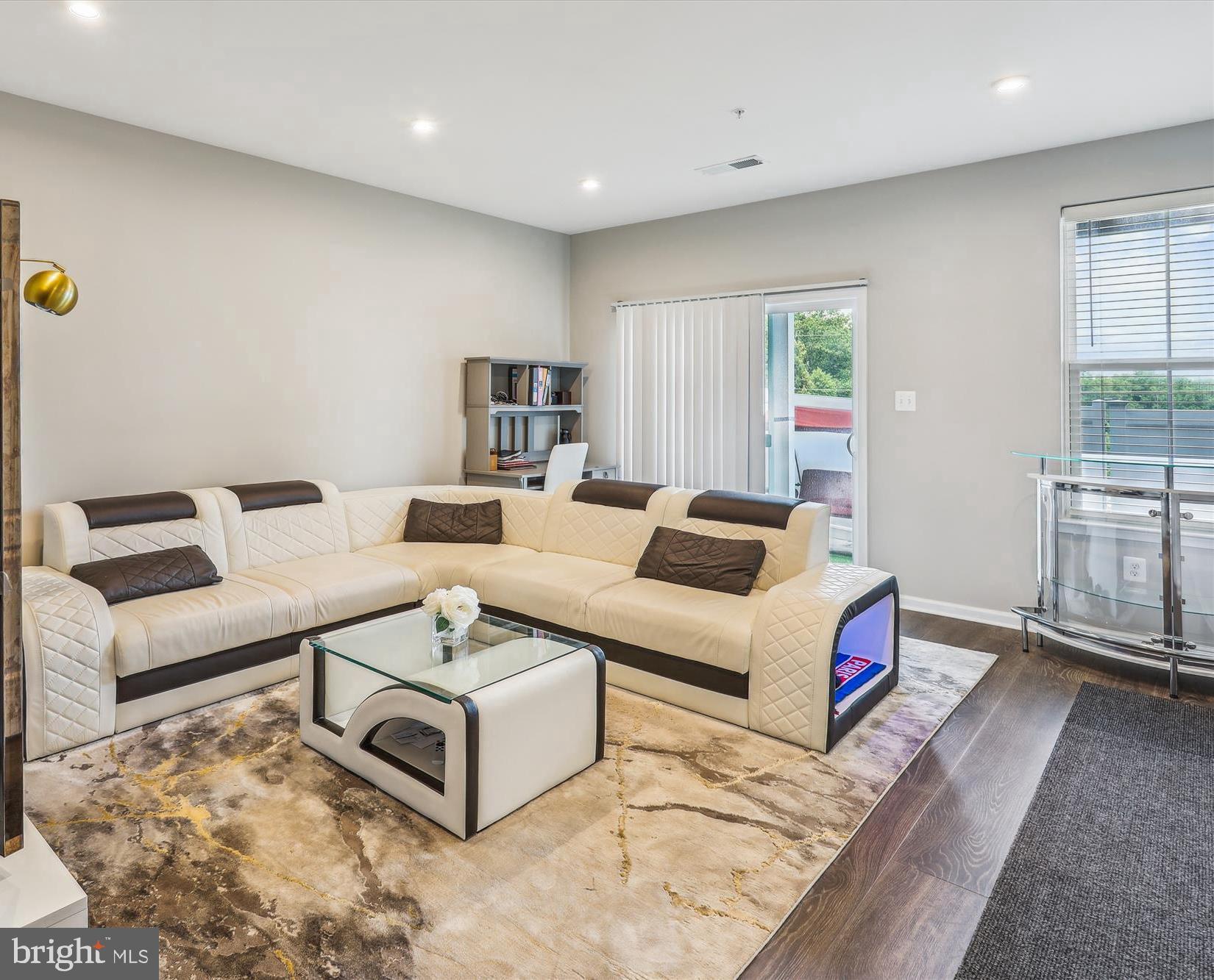 Hanover, Maryland, 21076, United States, 3 Bedrooms Bedrooms, ,4 BathroomsBathrooms,Residential,For Sale,1984120