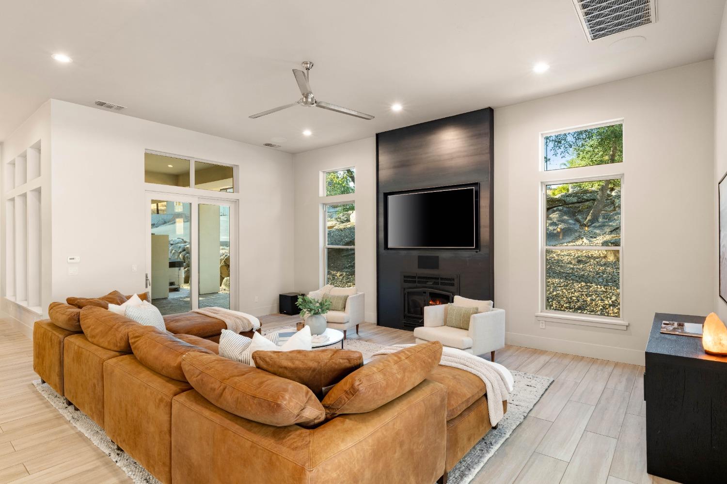 Loomis, California, 95650, United States, 5 Bedrooms Bedrooms, ,6 BathroomsBathrooms,Residential,For Sale,1744630