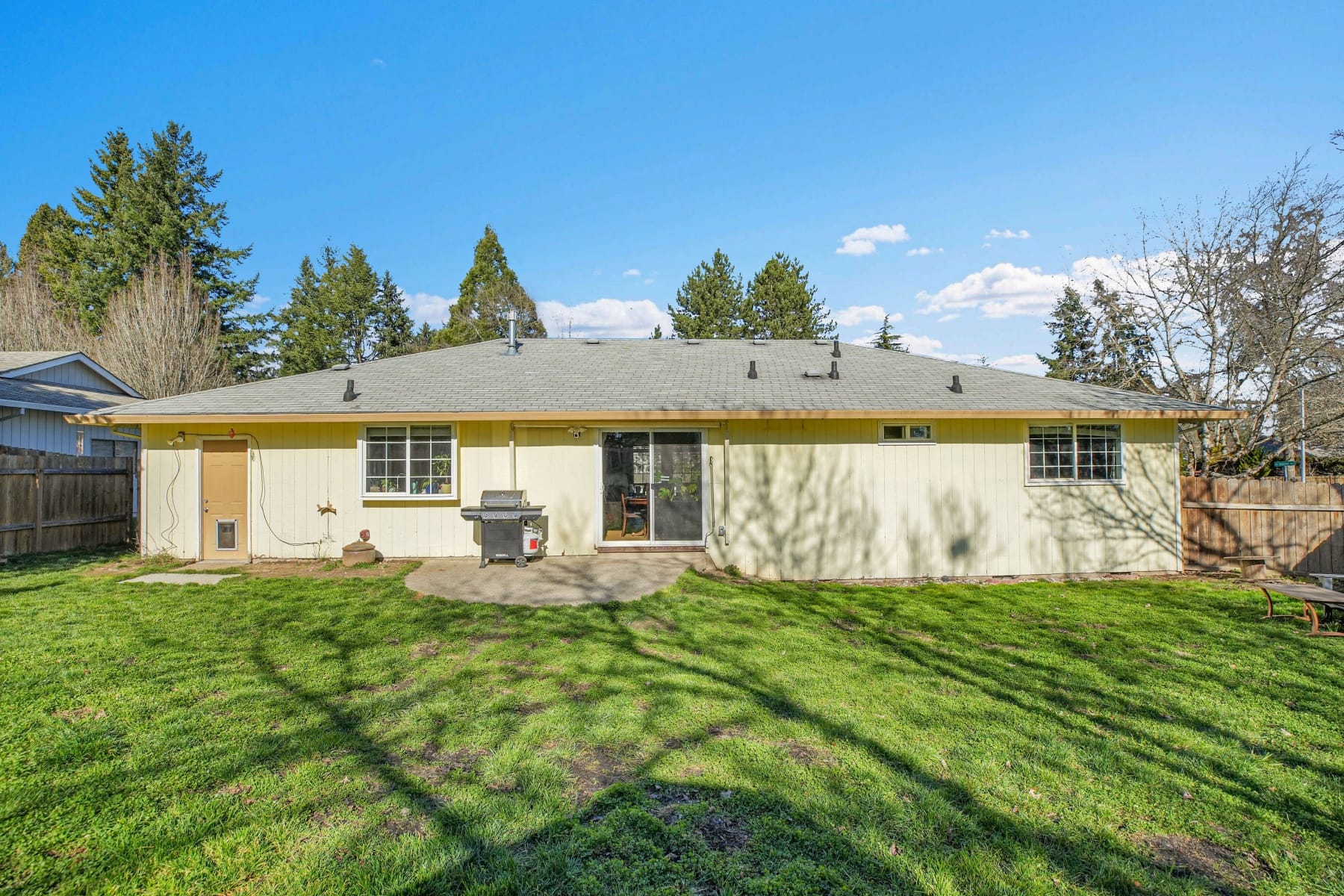  13032 SW HANSON RD Beaverton, OR 97008 - 物件實景