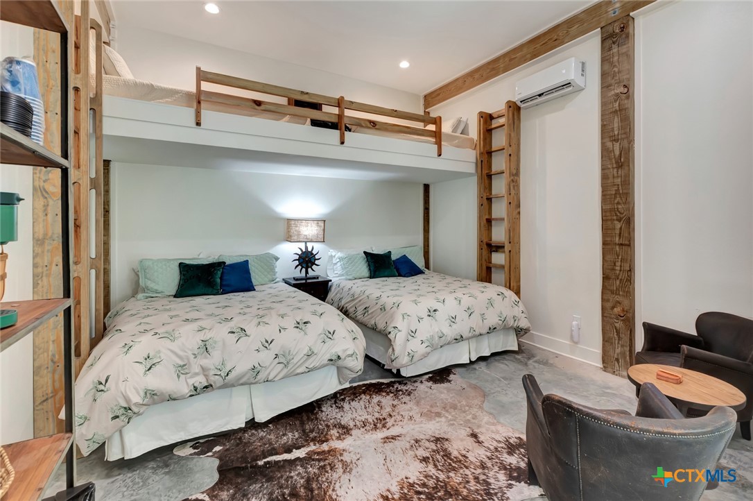 Port O'Connor, Texas, 77982, United States, 4 Bedrooms Bedrooms, ,5 BathroomsBathrooms,Residential,For Sale,1892041