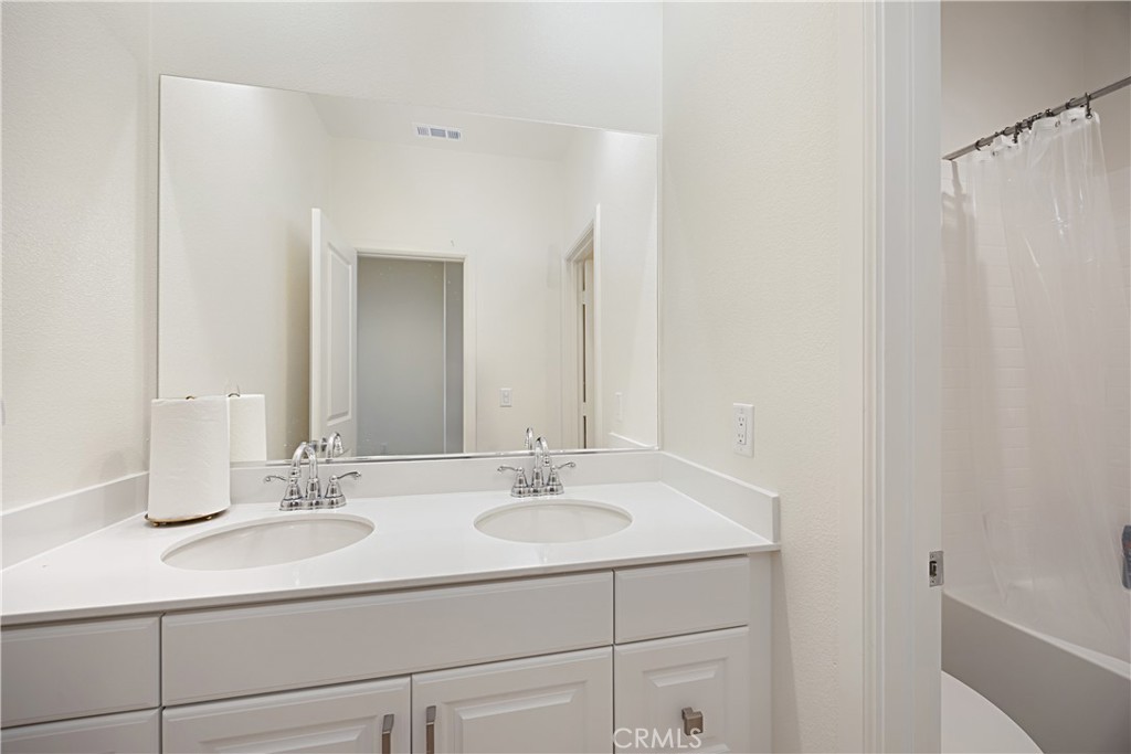 Wildomar, California, 92595, United States, 3 Bedrooms Bedrooms, ,2 BathroomsBathrooms,Residential,For Sale,1793849